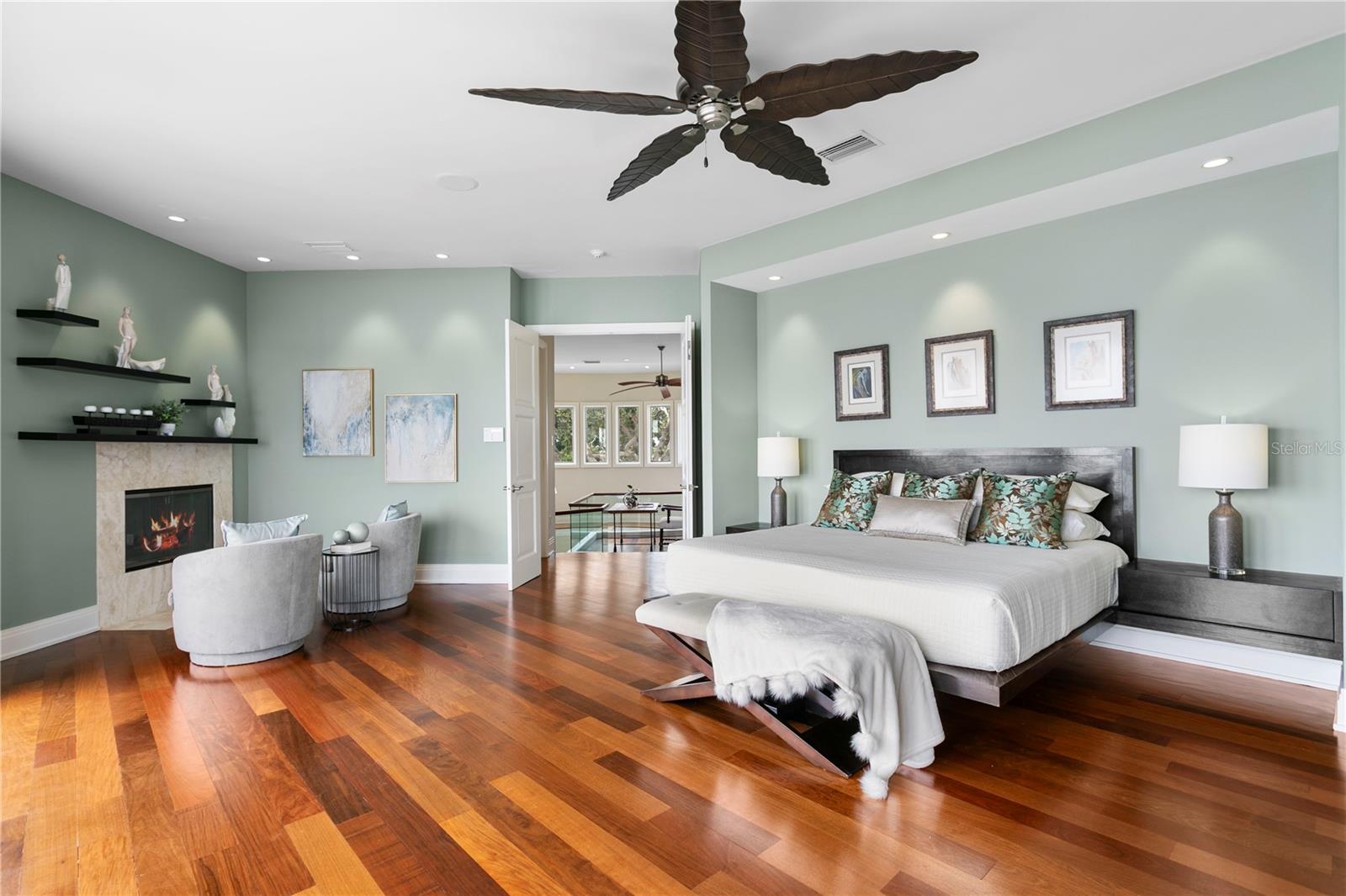 VENETIAN ISLES - Residential