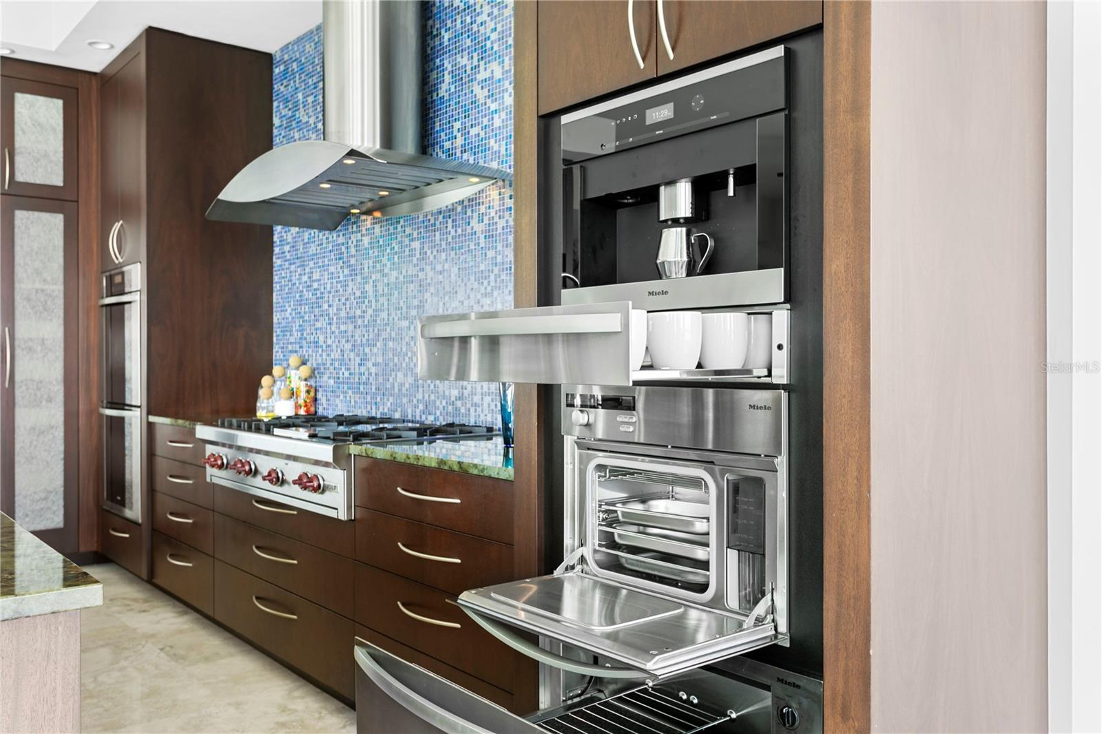 VENETIAN ISLES - Residential