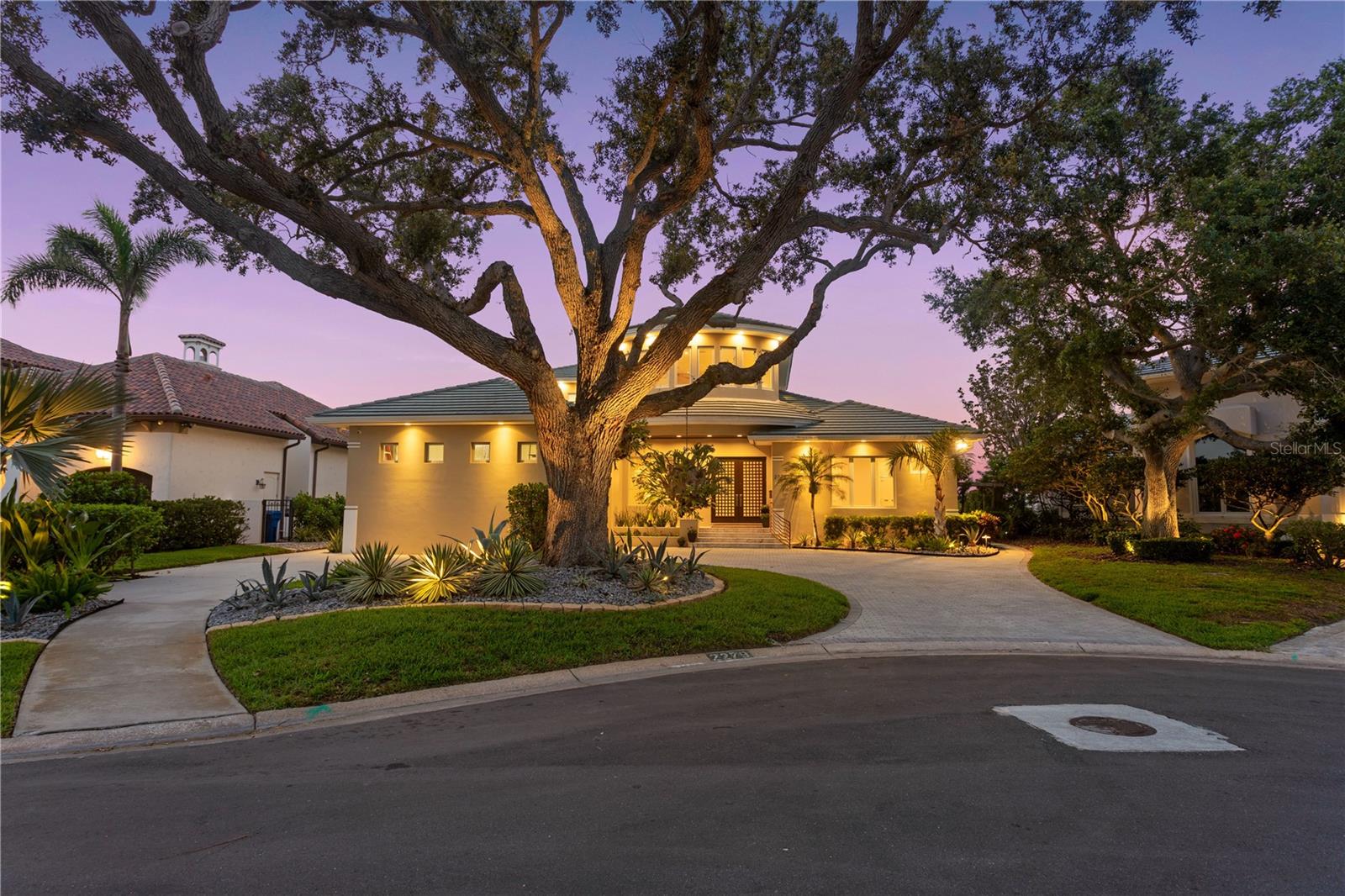 VENETIAN ISLES - Residential