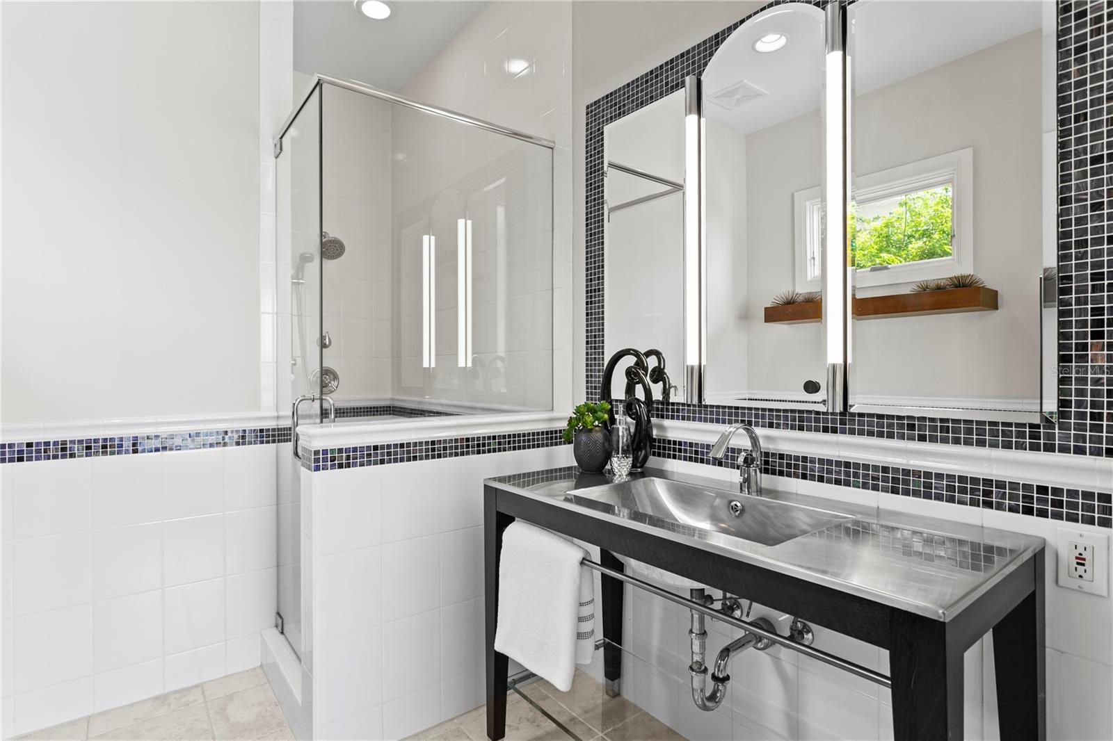 VENETIAN ISLES - Residential