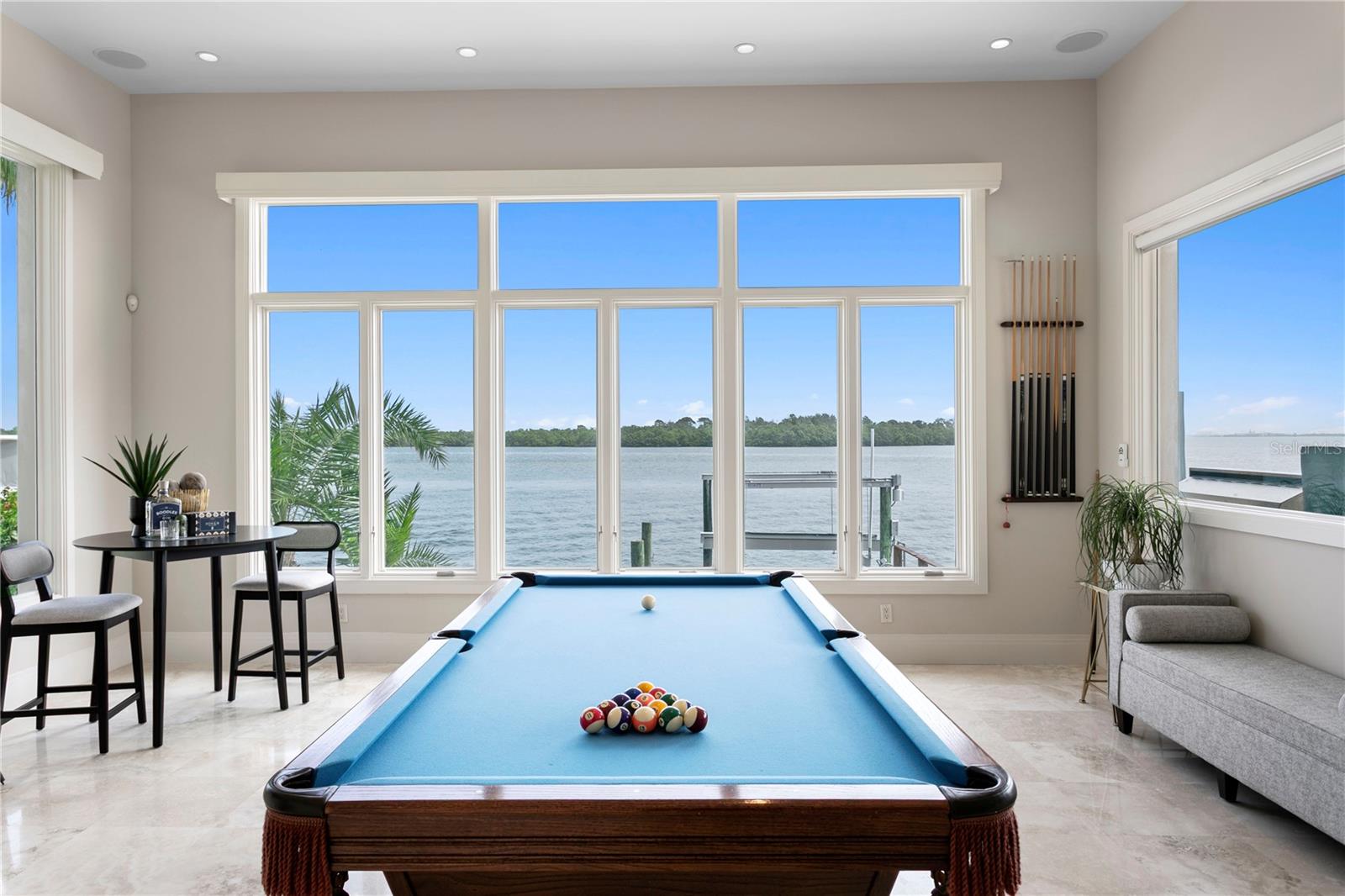 VENETIAN ISLES - Residential