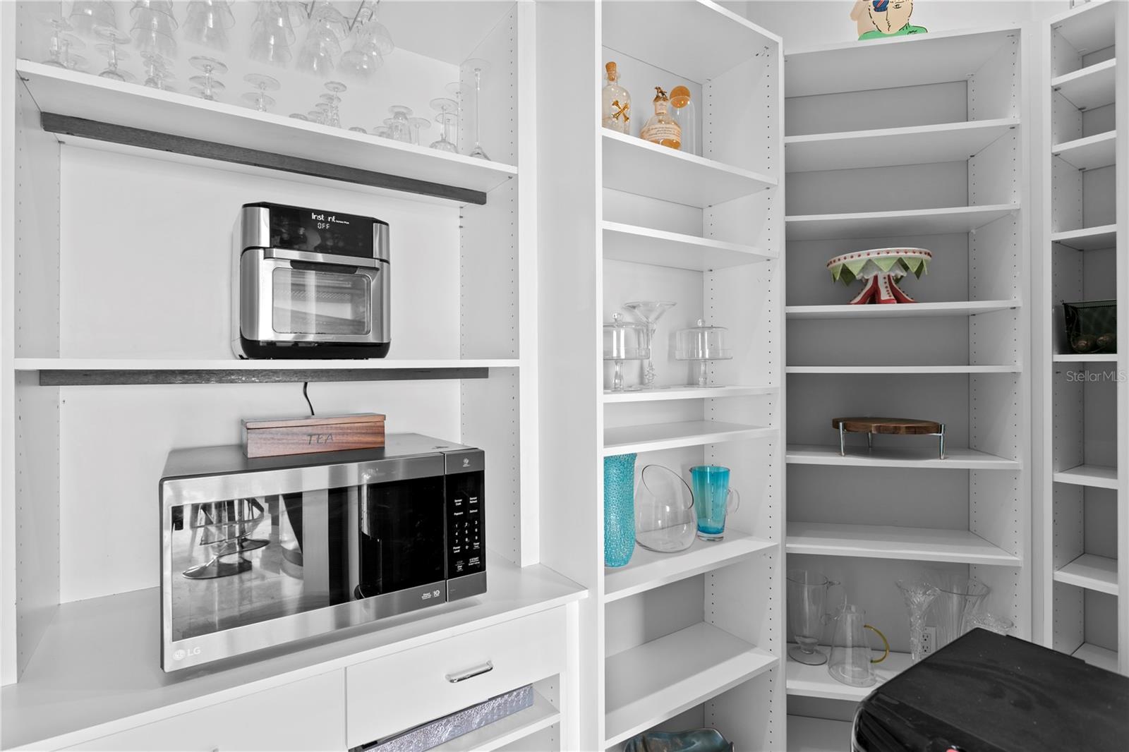 VENETIAN ISLES - Residential