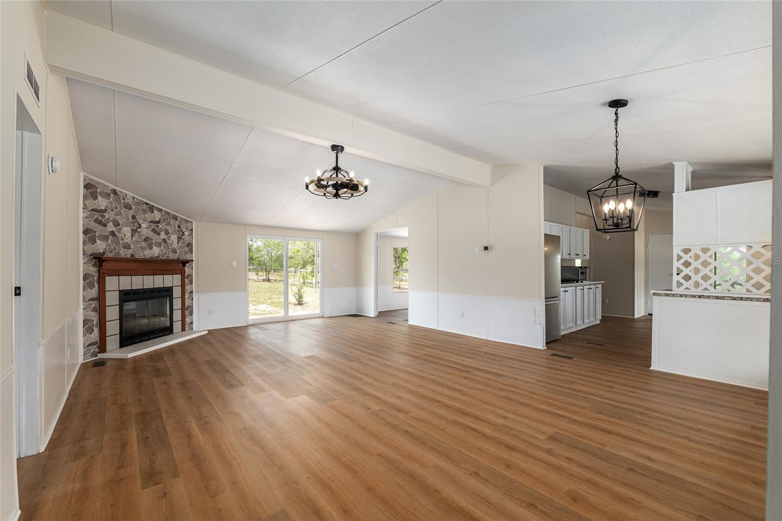 CHRIS ACRES - Residential