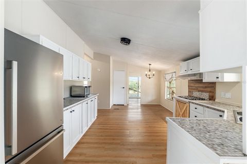 Tiny photo for 9950 SE 136th Terrace, Dunnellon, FL 34431 (MLS # OM724975)