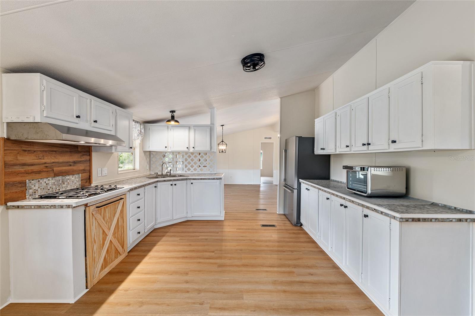 CHRIS ACRES - Residential