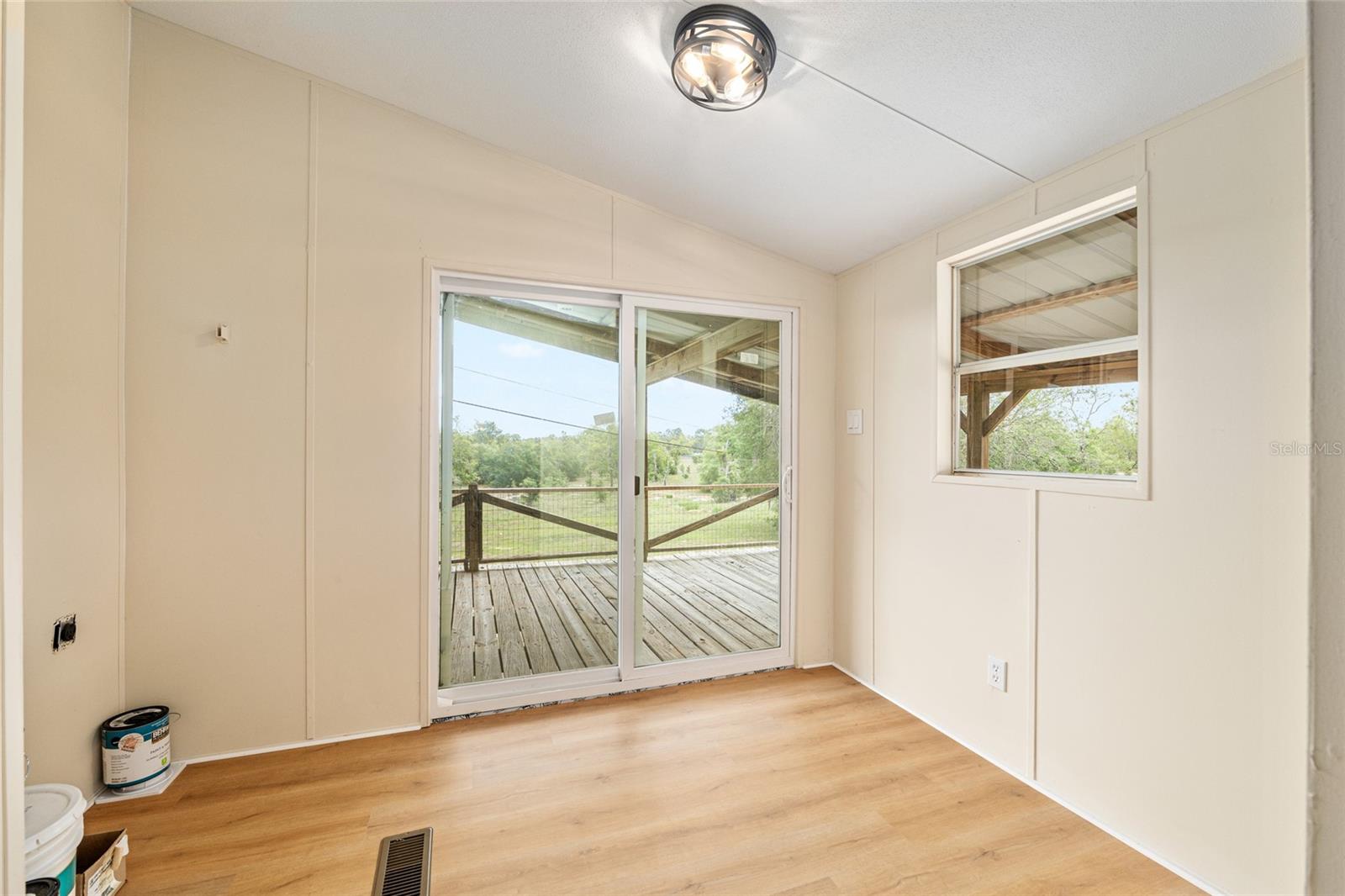 CHRIS ACRES - Residential