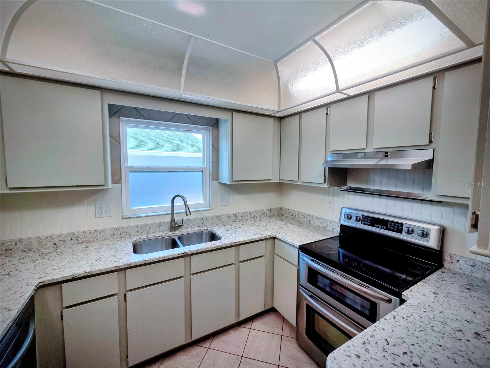 DEXTER DELL SUB - Residential Lease