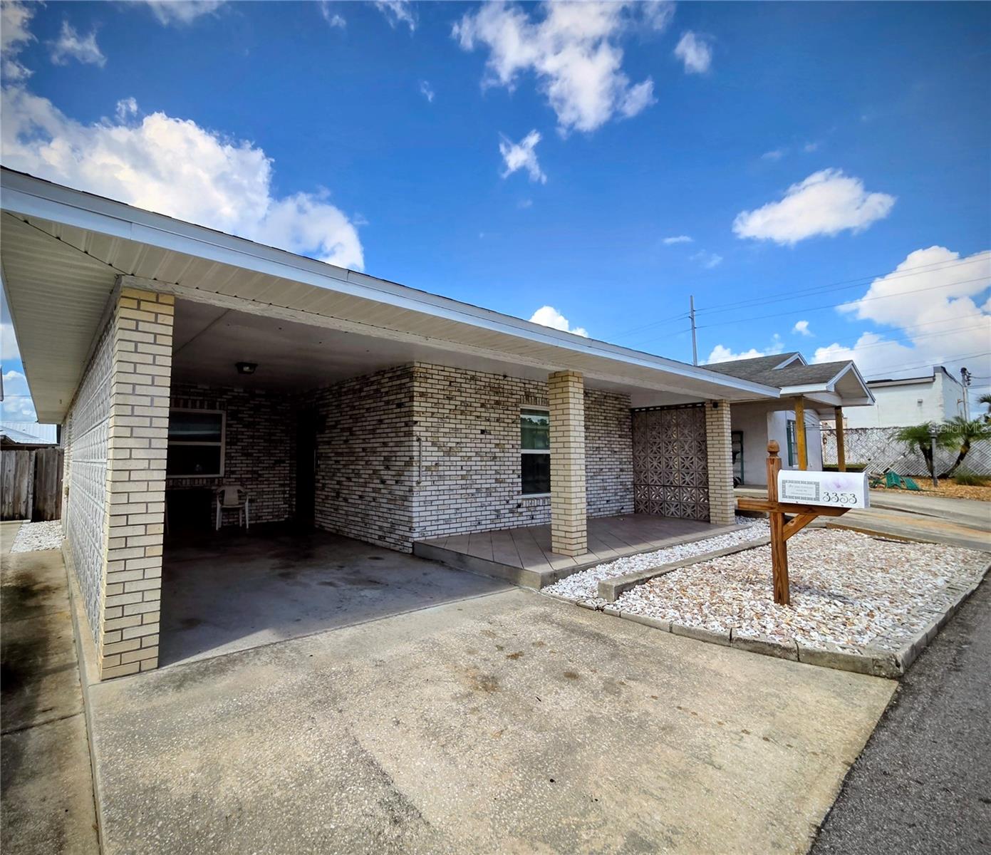 DEXTER DELL SUB - Residential Lease