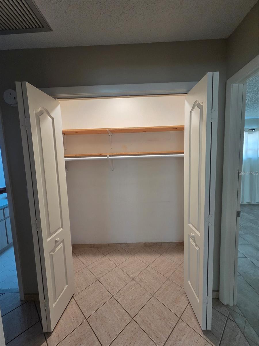 DEXTER DELL SUB - Residential Lease