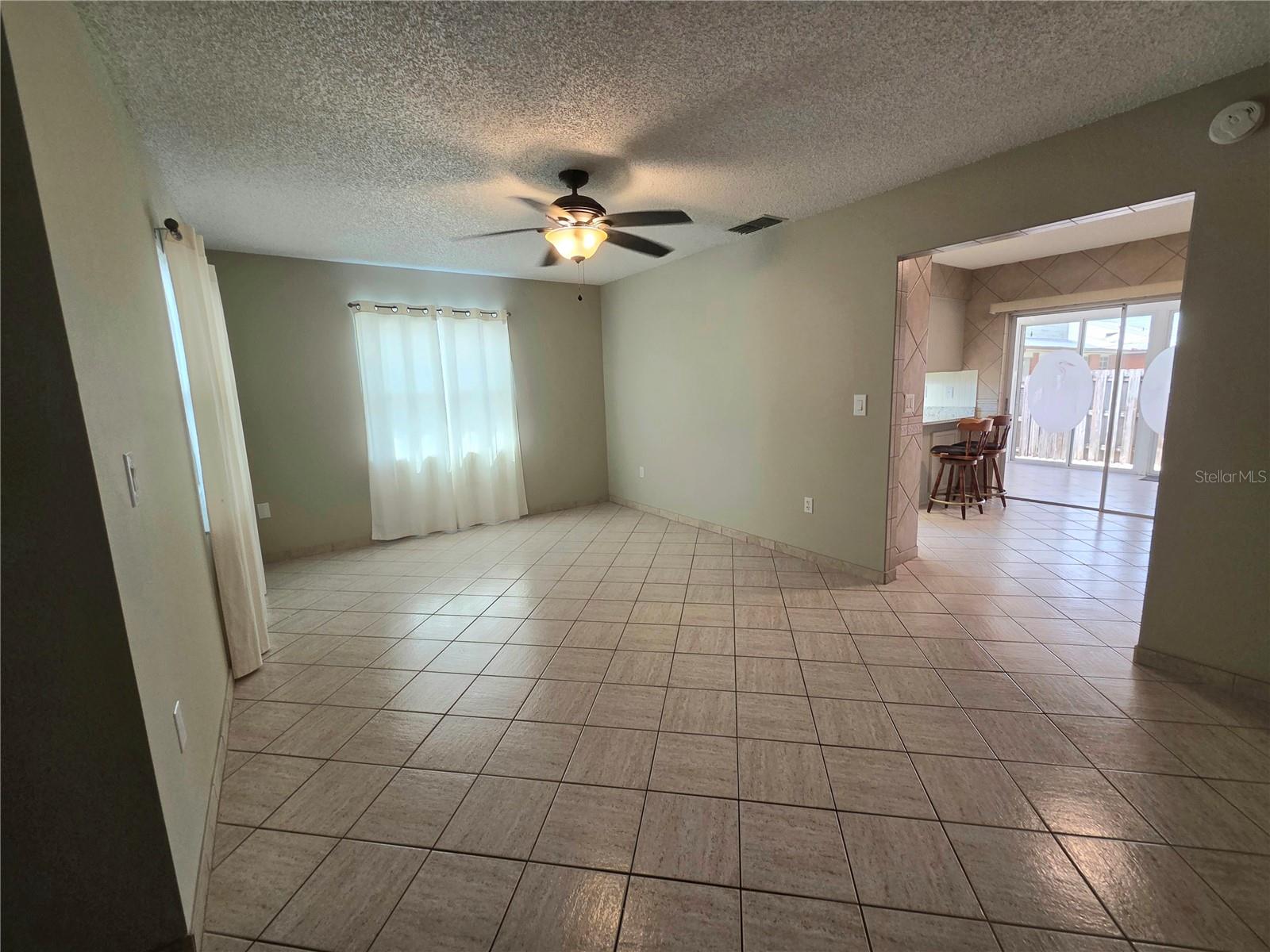 DEXTER DELL SUB - Residential Lease