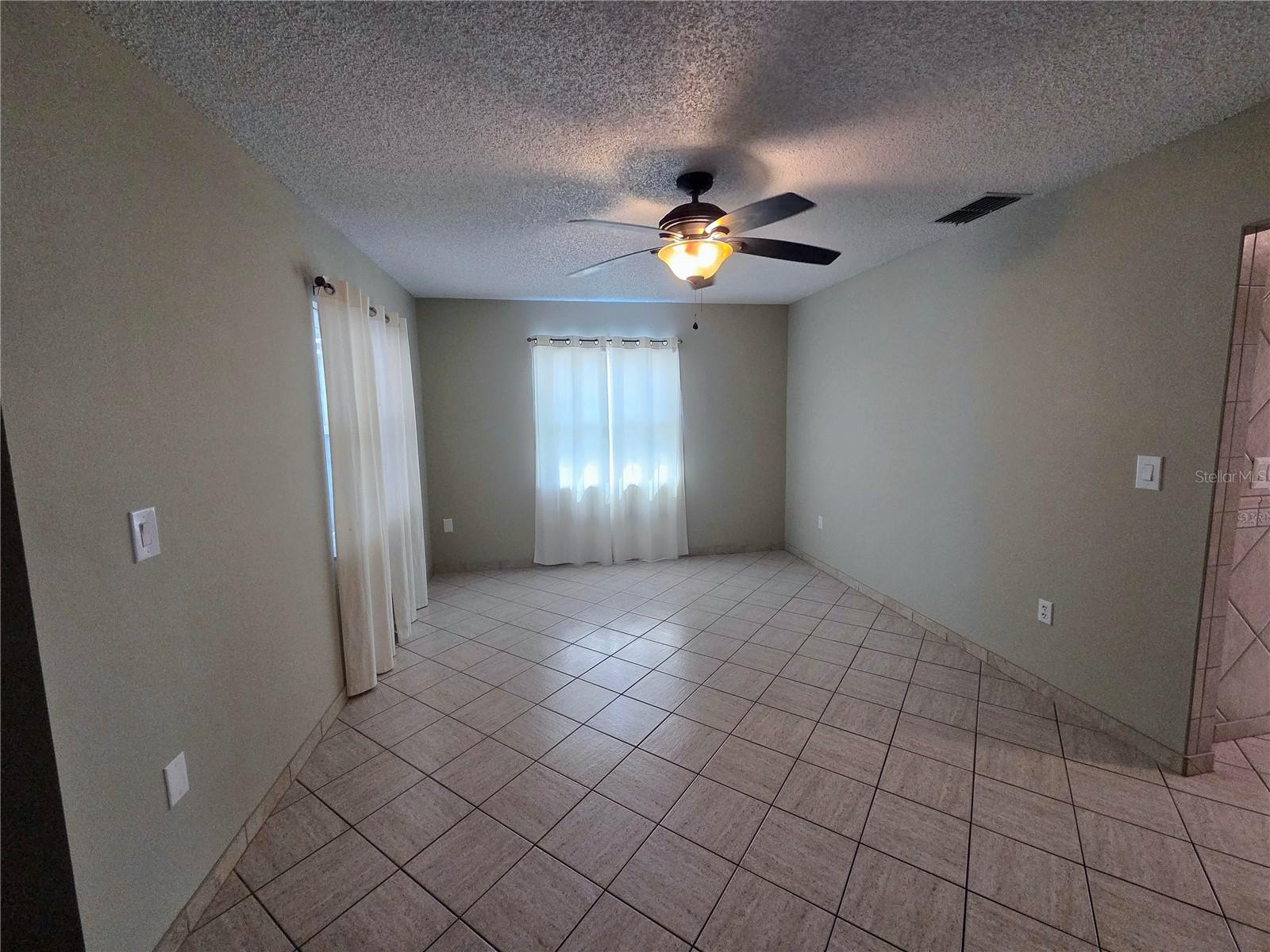 DEXTER DELL SUB - Residential Lease