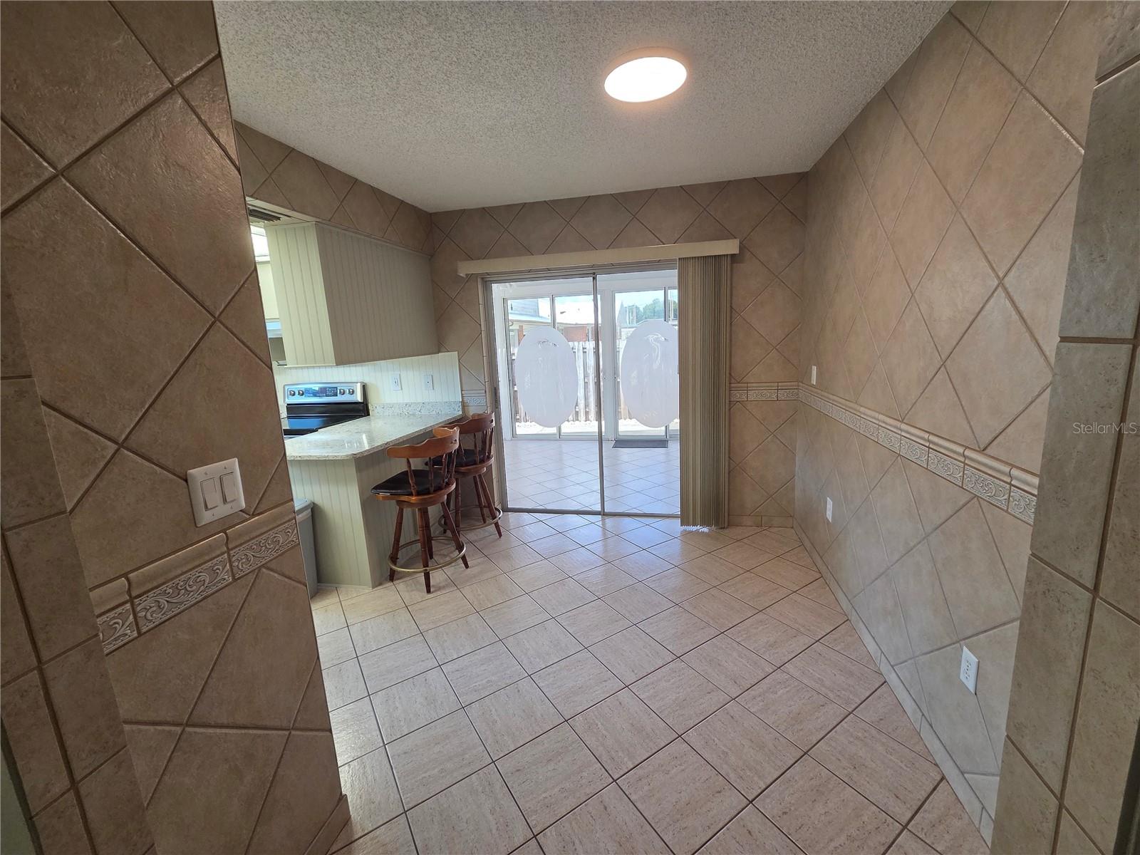 DEXTER DELL SUB - Residential Lease