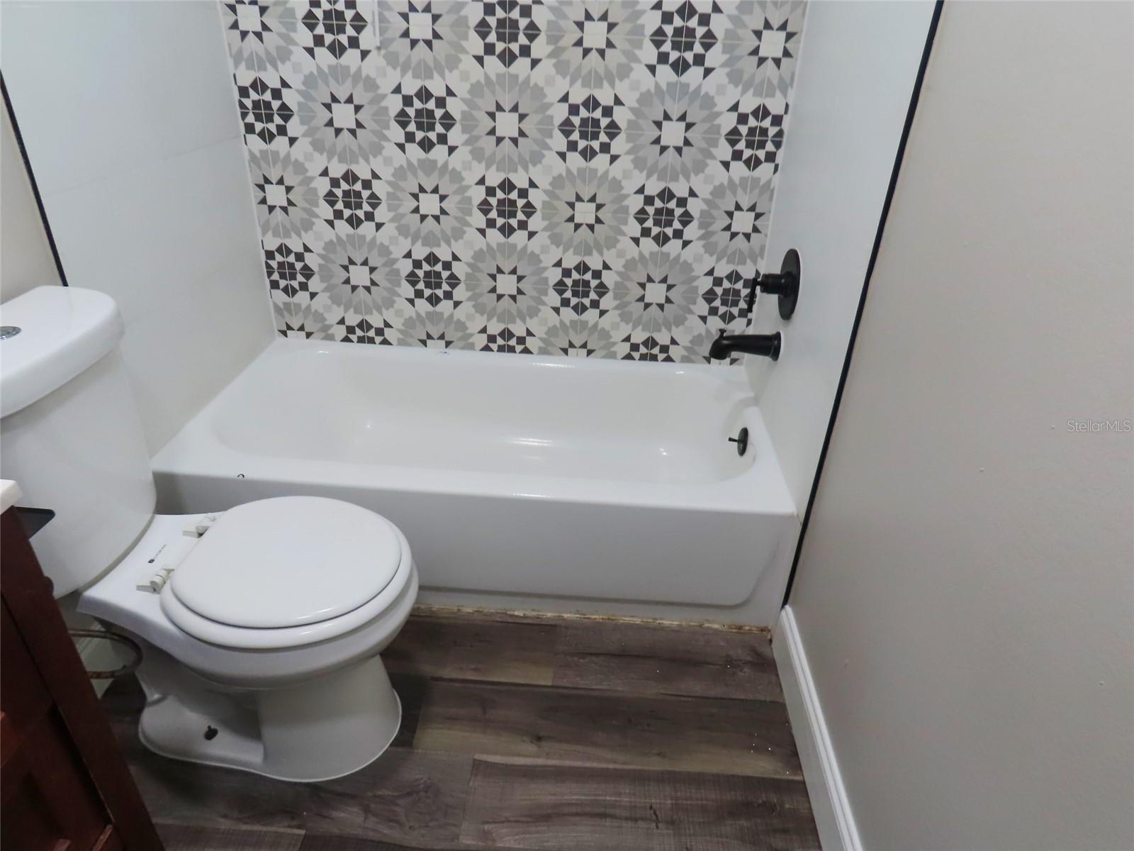 JUNGLE TERRACE SEC C - Residential