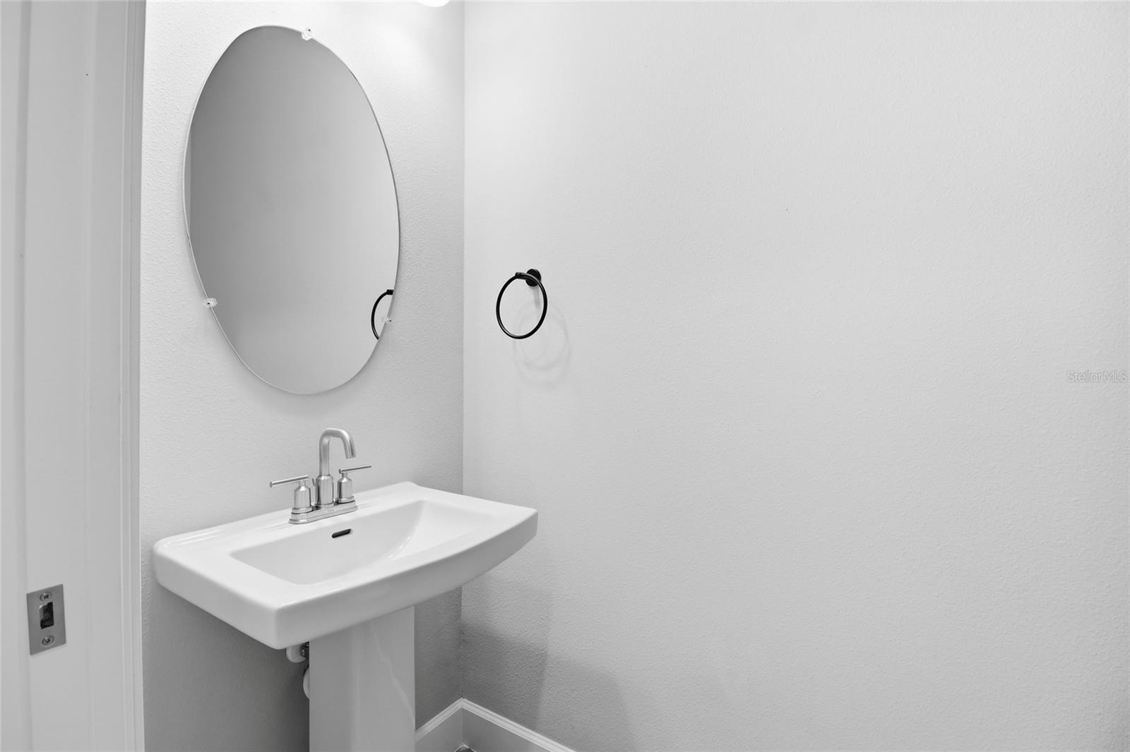 AZARIO ESPLANADE PH IV - Residential