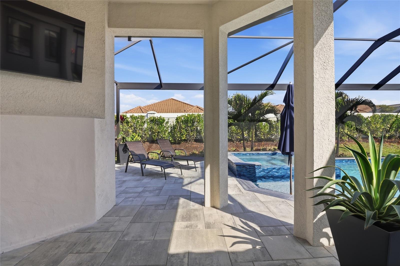 AZARIO ESPLANADE PH IV - Residential