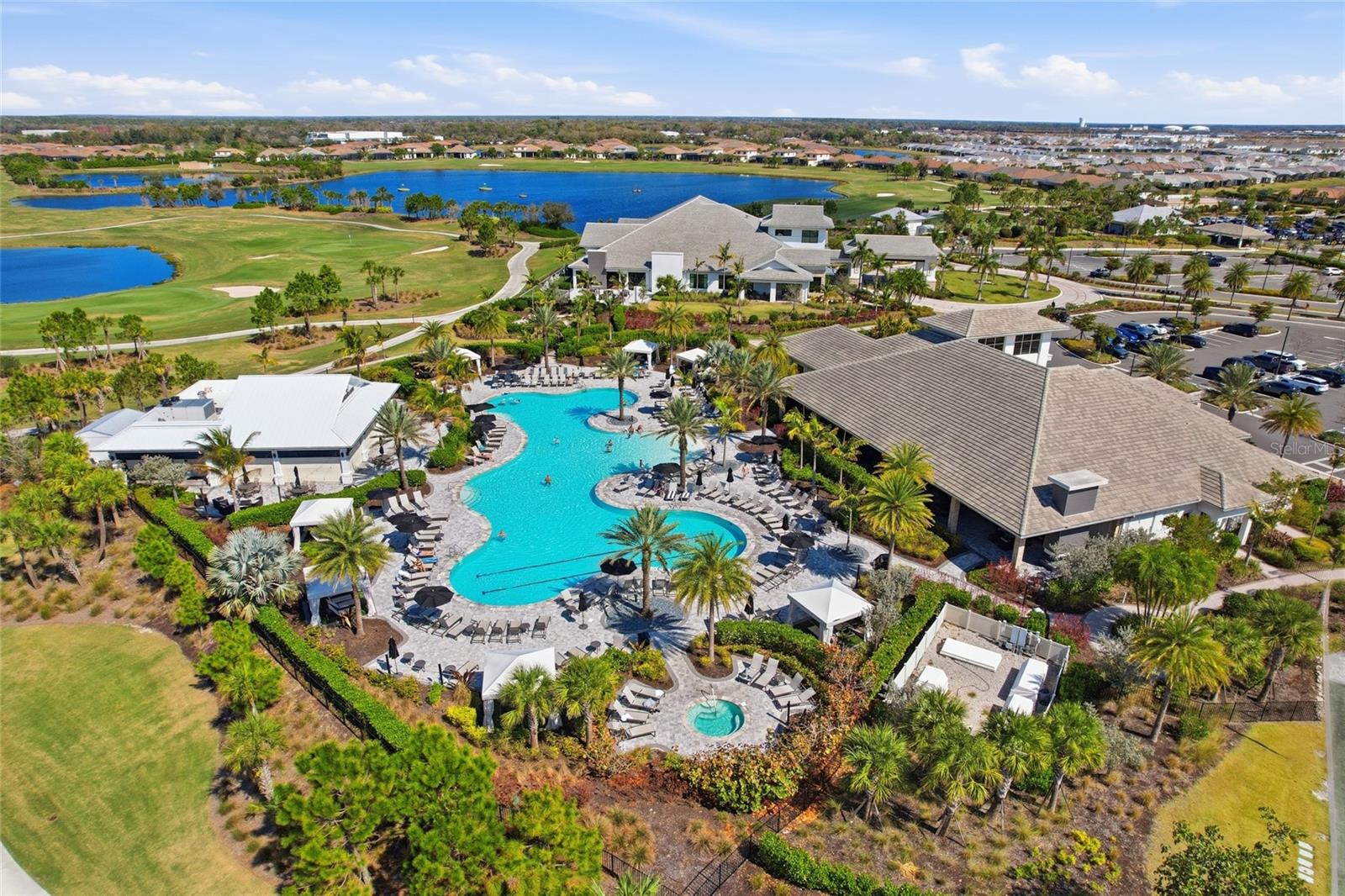 AZARIO ESPLANADE PH IV - Residential