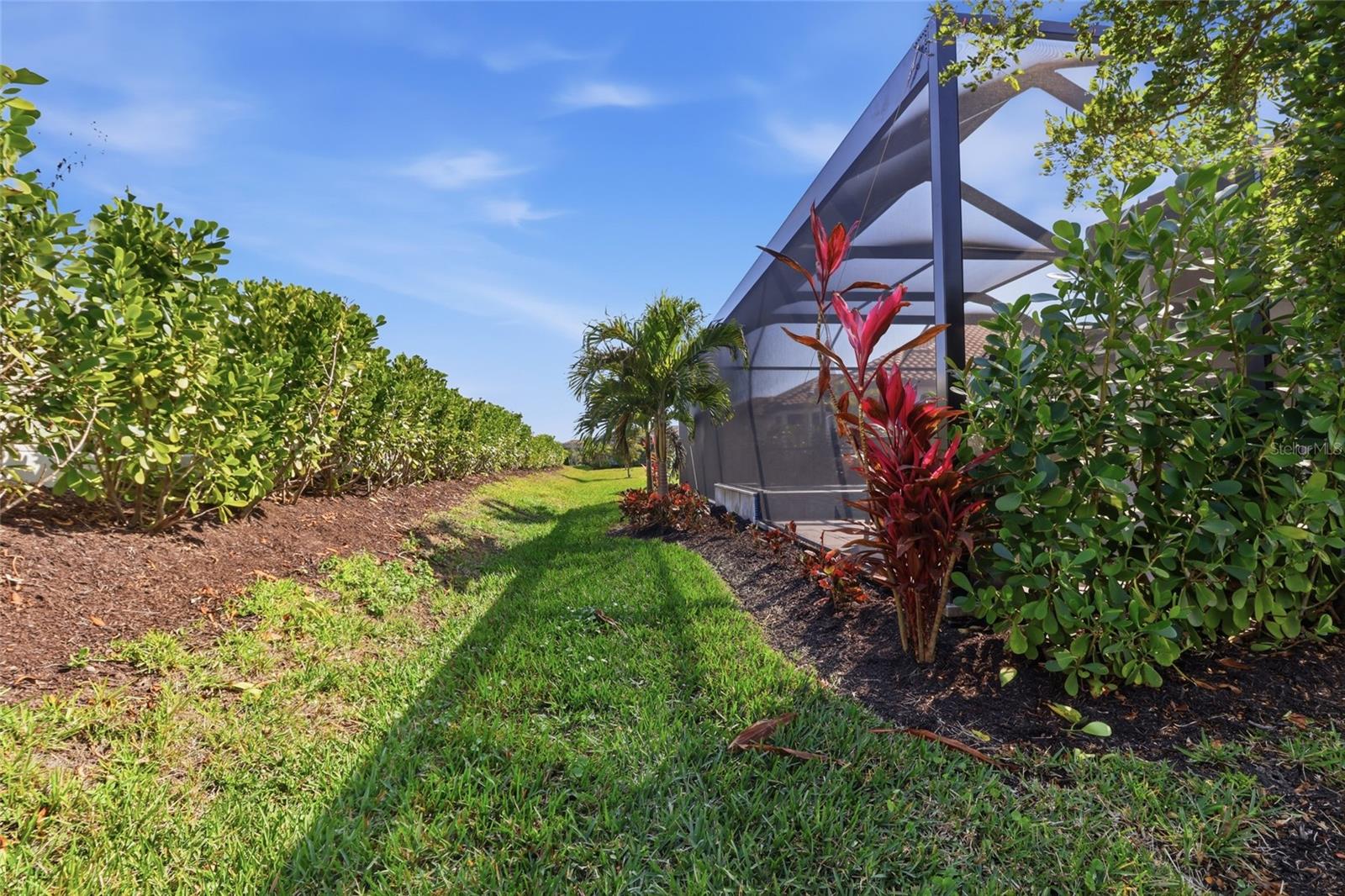 AZARIO ESPLANADE PH IV - Residential