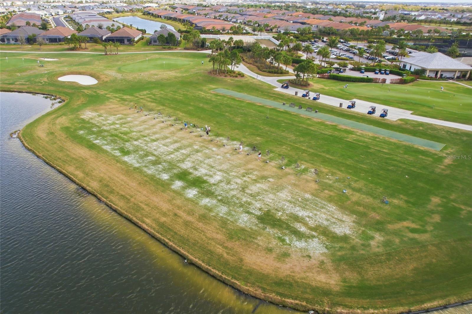 AZARIO ESPLANADE PH IV - Residential