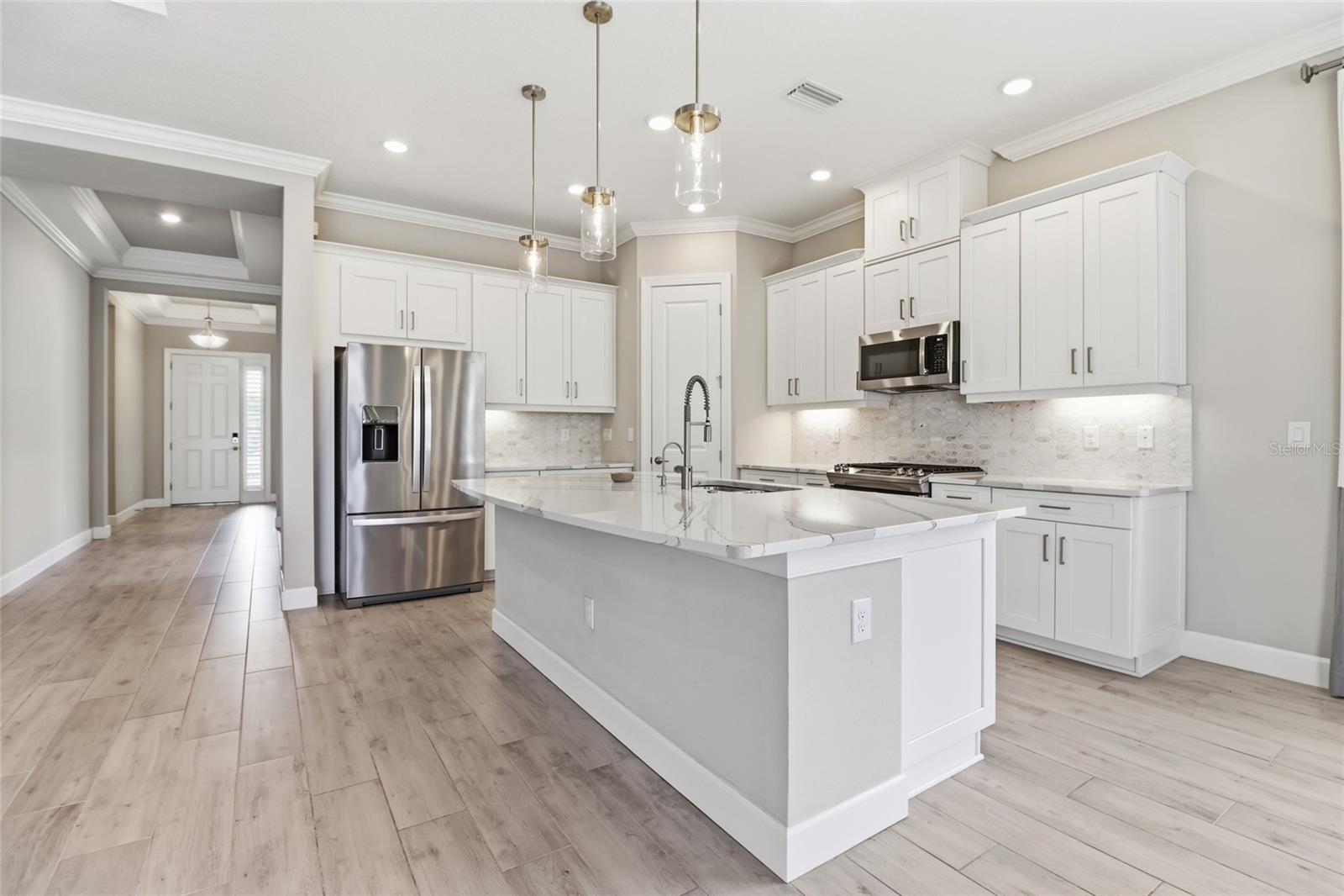 AZARIO ESPLANADE PH IV - Residential