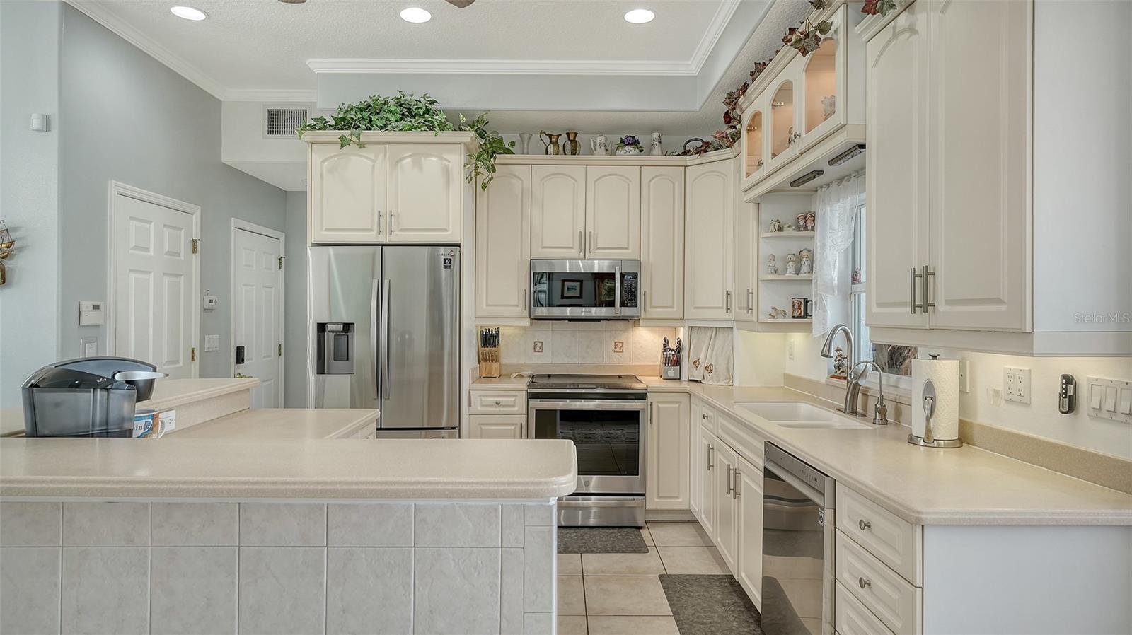 SADDLE OAK ESTATES - Residential