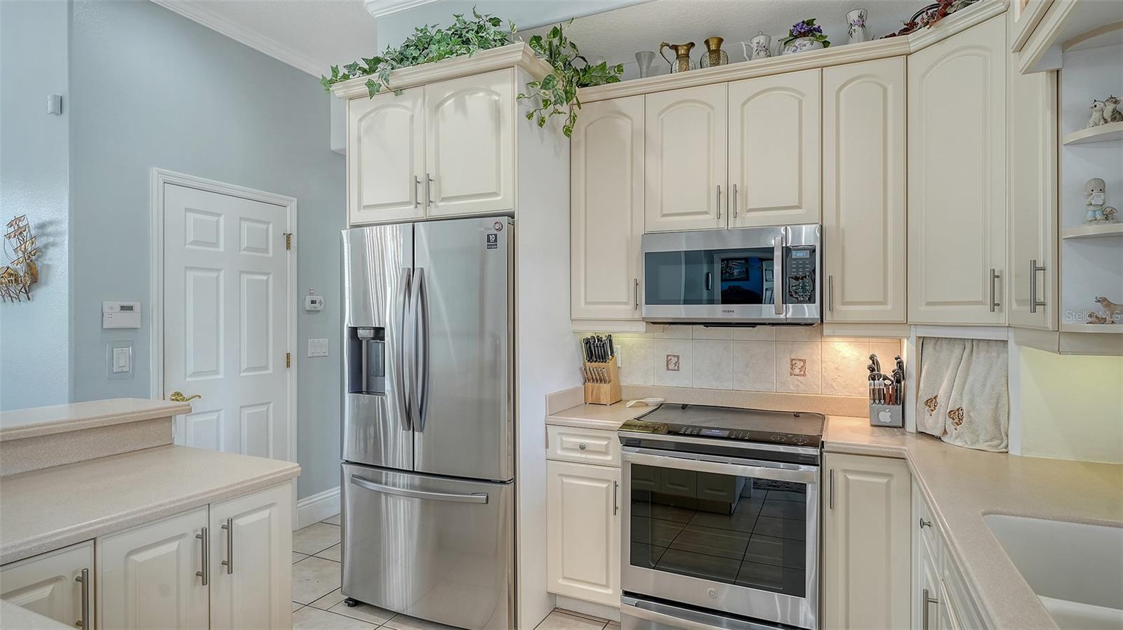 SADDLE OAK ESTATES - Residential