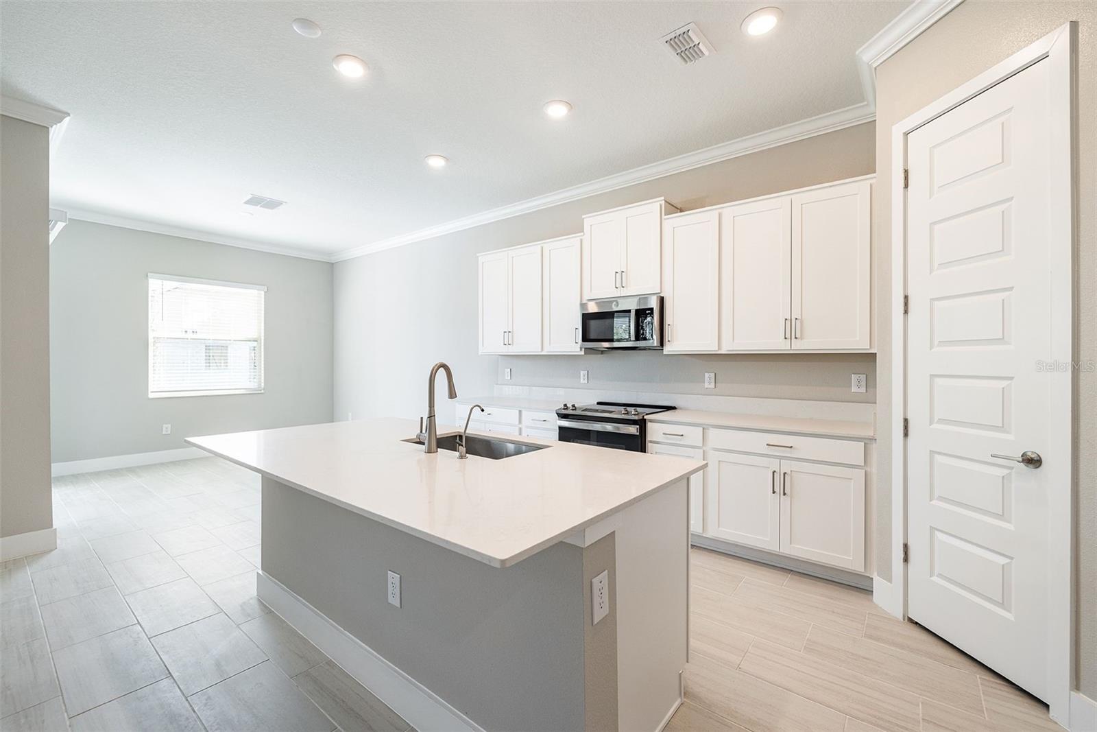 SOUTHPORT - Residential Lease