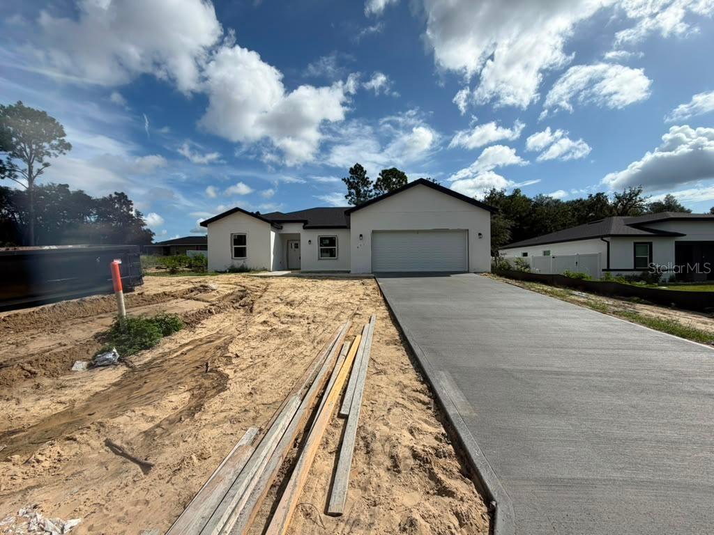 671 MARION OAKS MANOR