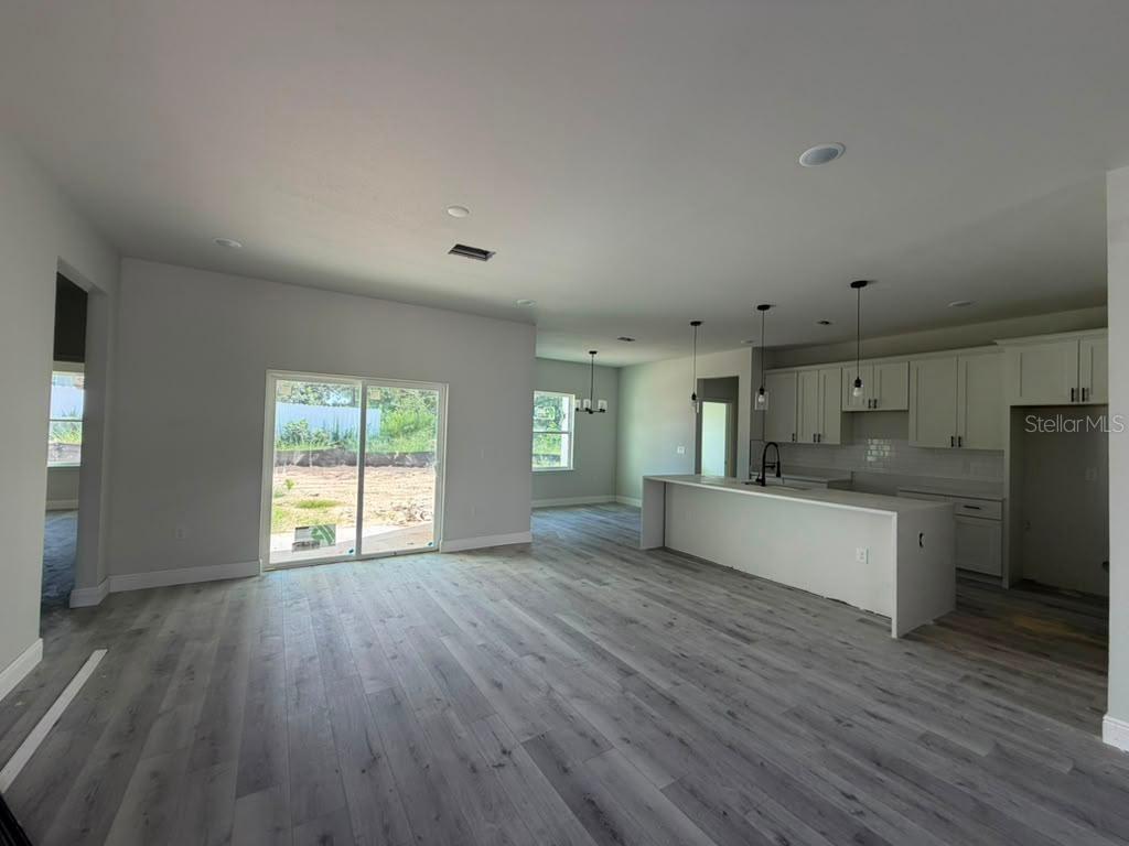 671 MARION OAKS MANOR
