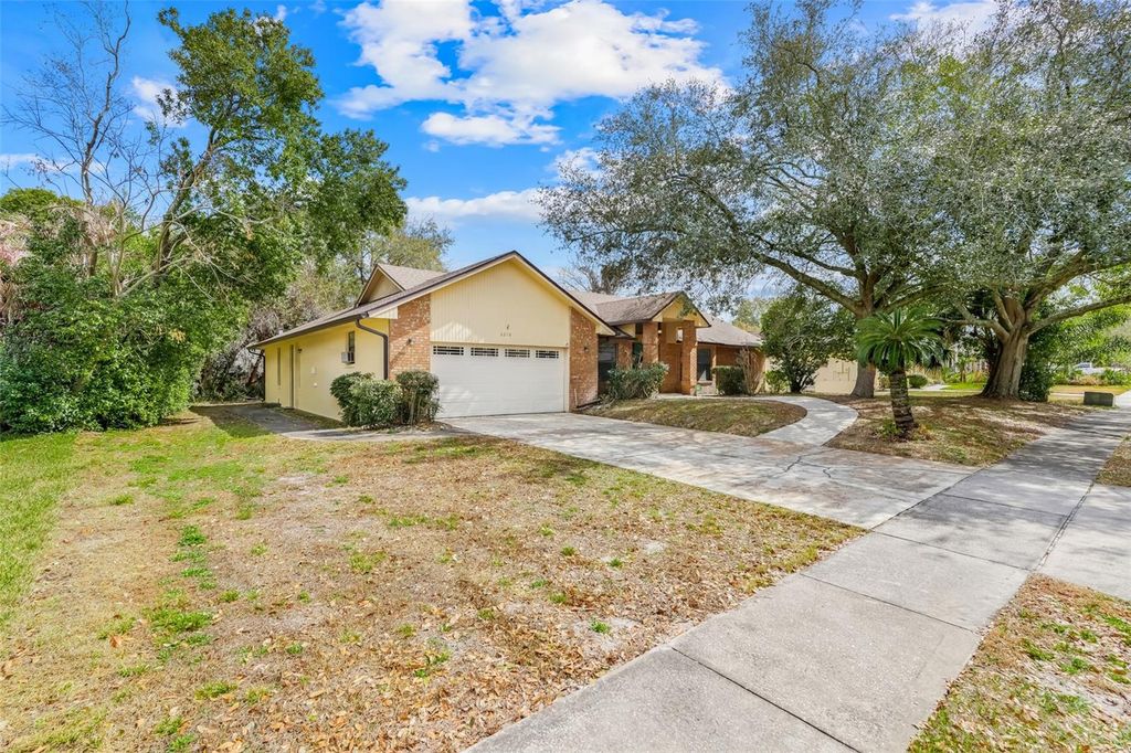 Photo of 6219 Merridith Erin Lane, Orlando, FL 32819 (MLS # O6384061)
