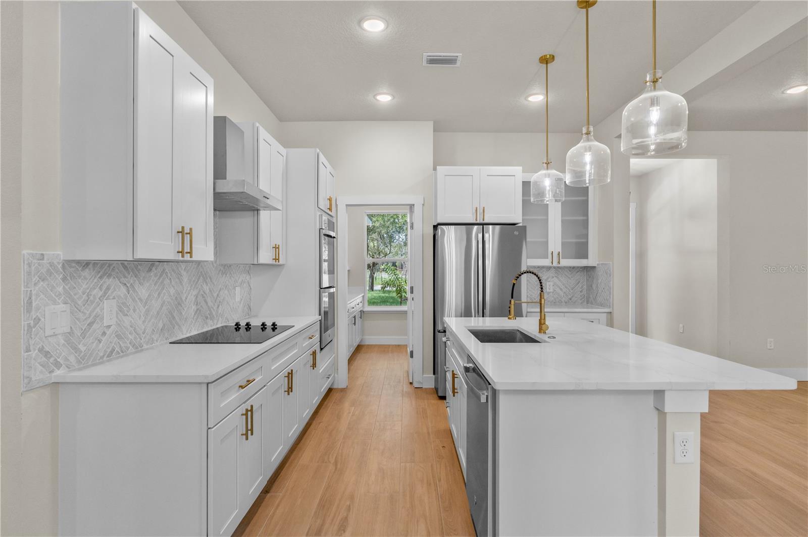 IRISH ACRES - Residential