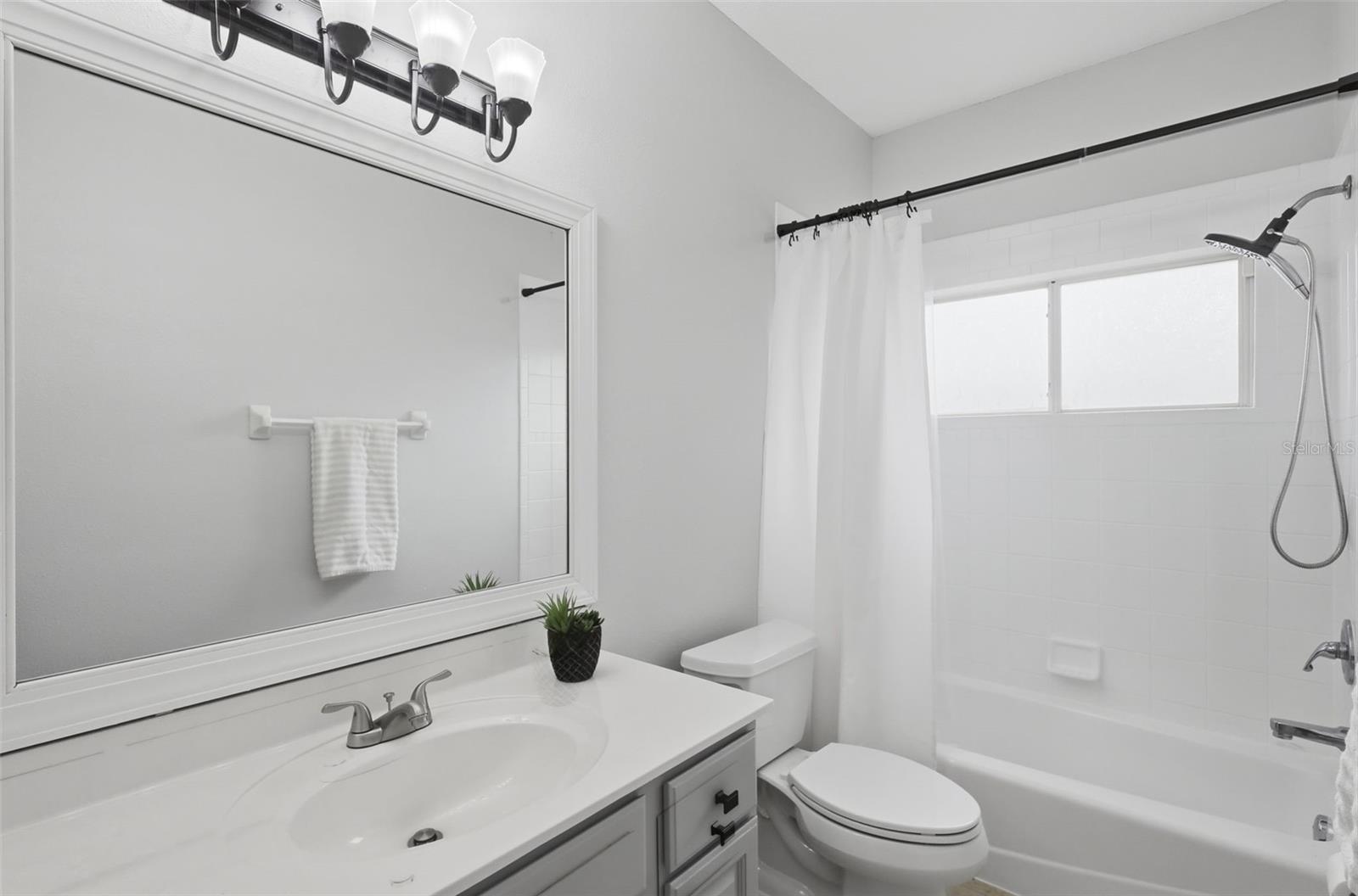 GLEN ABBEY UNIT 03 - Residential