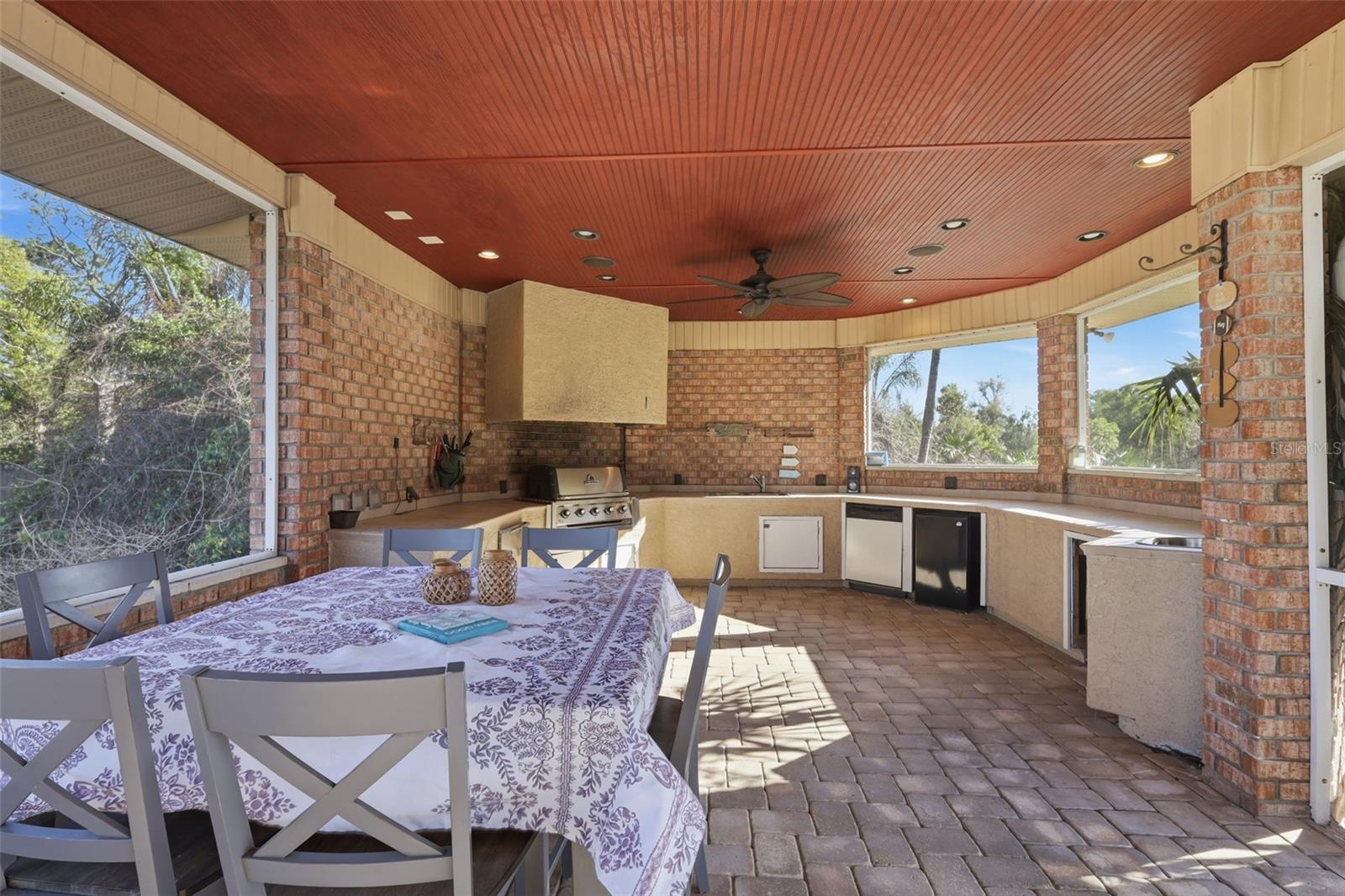 GLEN ABBEY UNIT 03 - Residential