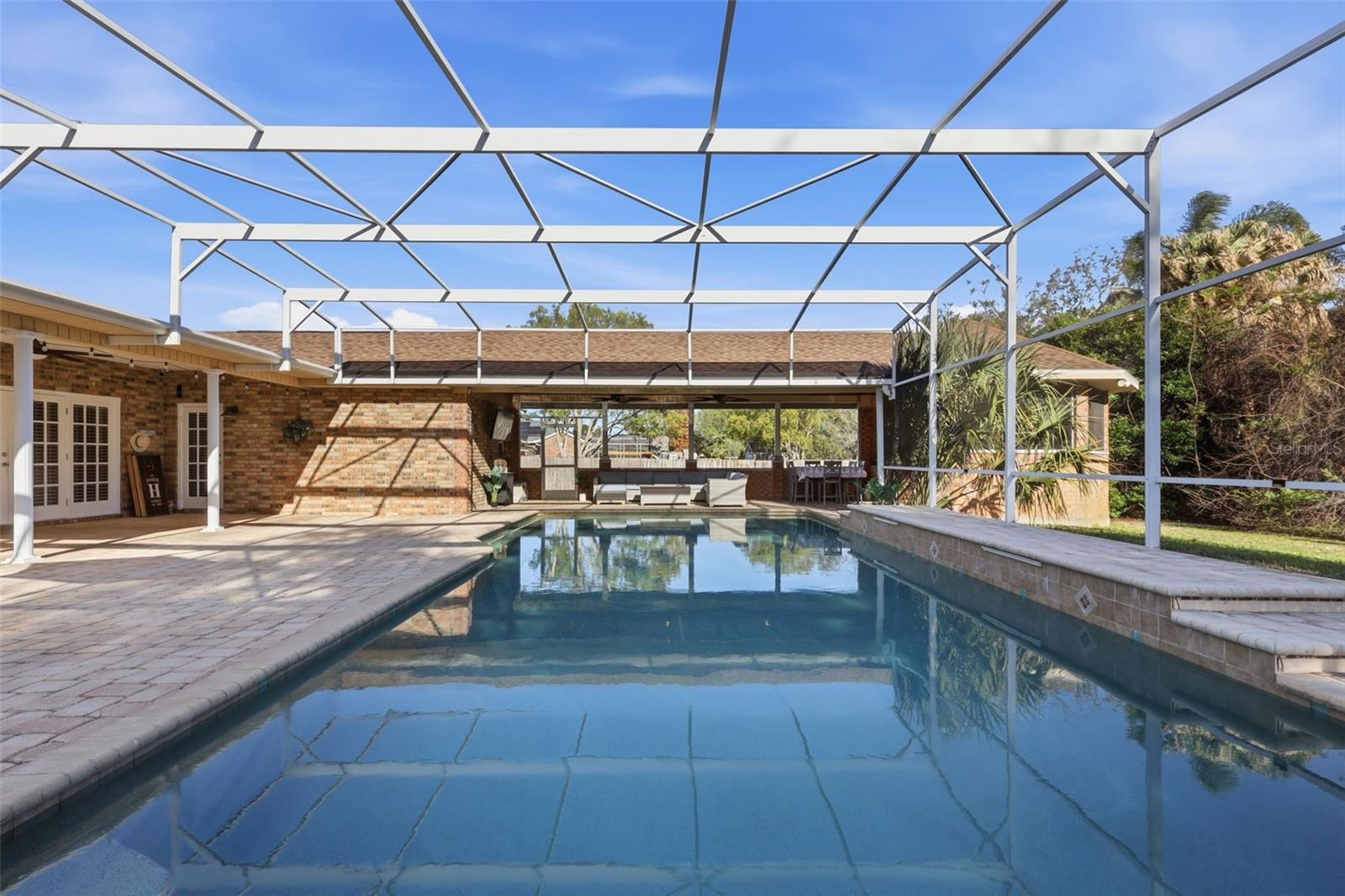 GLEN ABBEY UNIT 03 - Residential