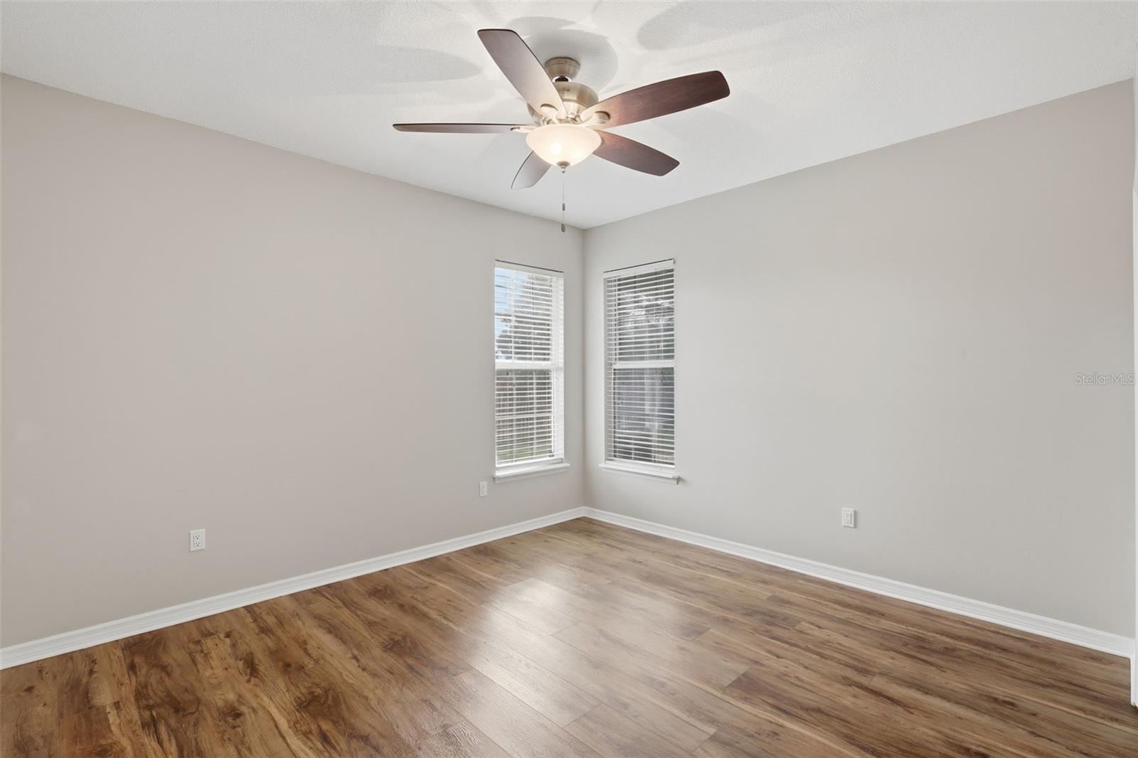 GLEN ABBEY UNIT 03 - Residential