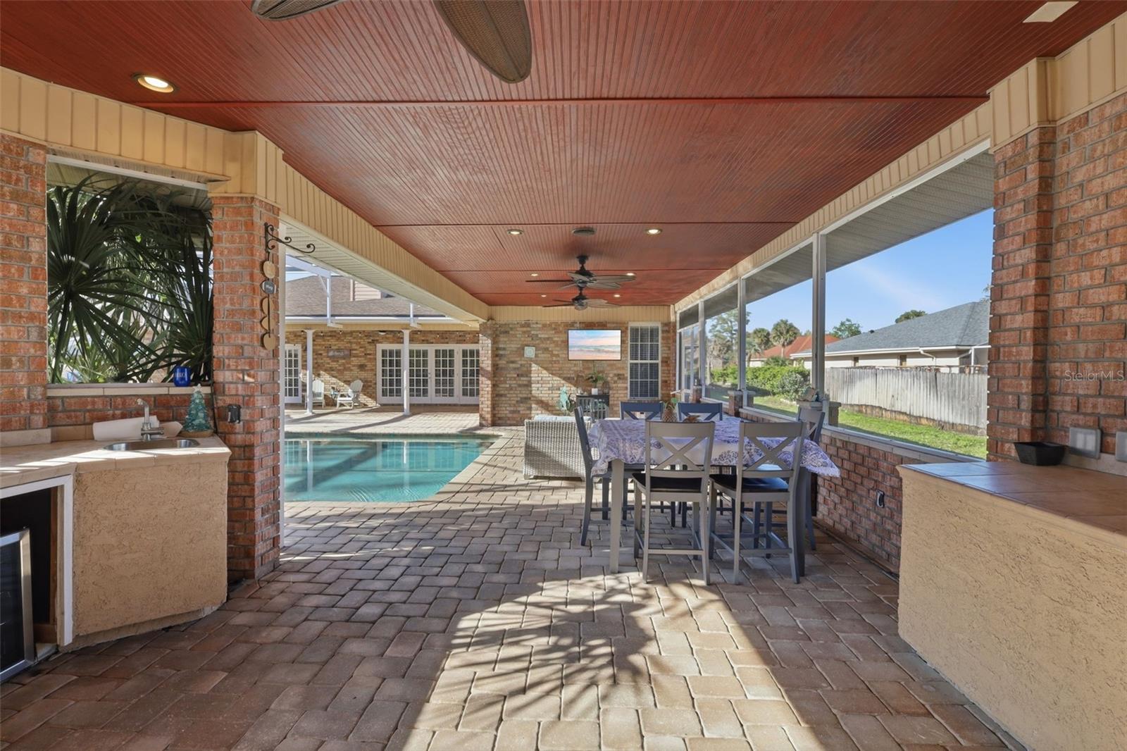 GLEN ABBEY UNIT 03 - Residential