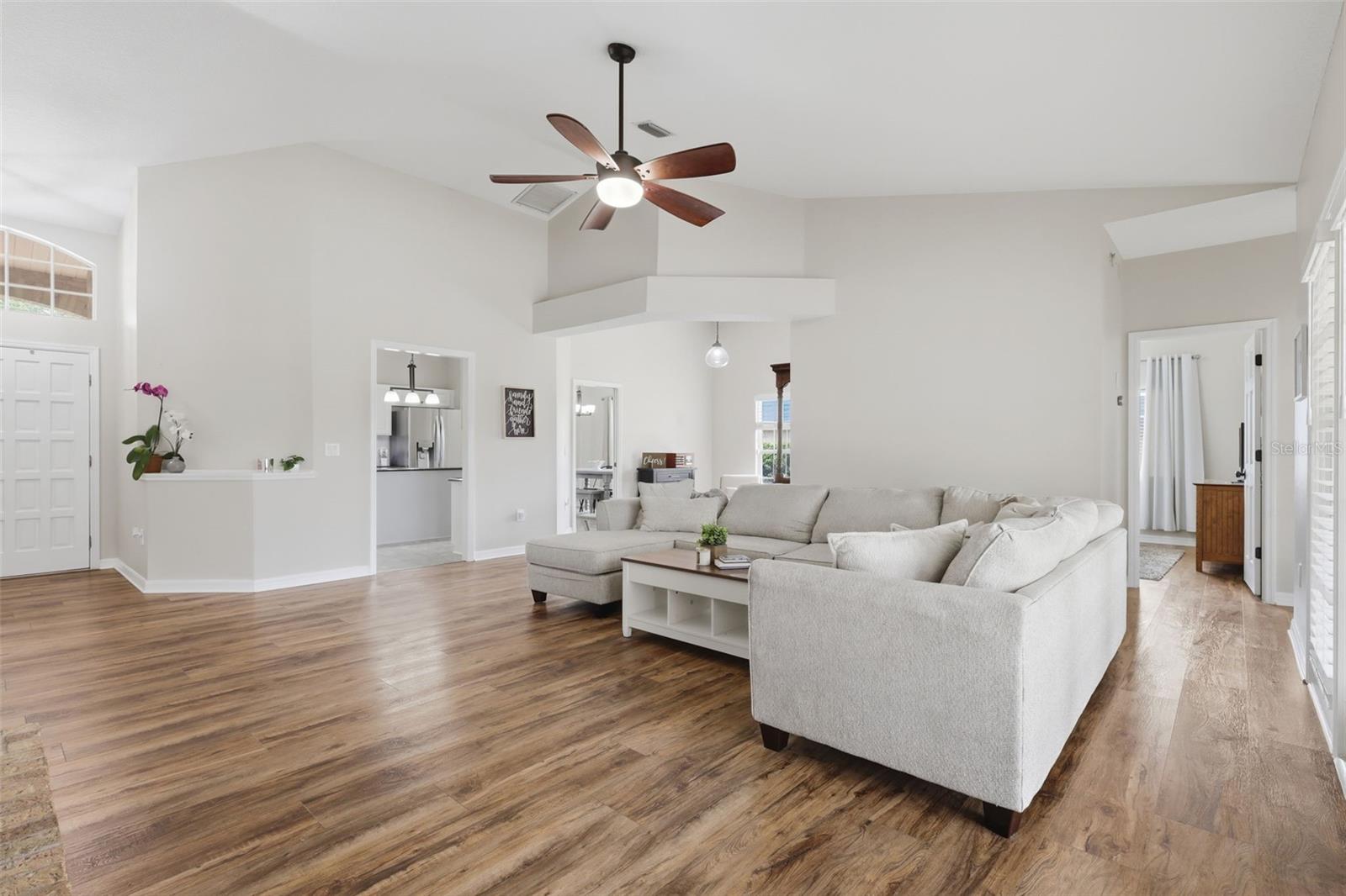 GLEN ABBEY UNIT 03 - Residential