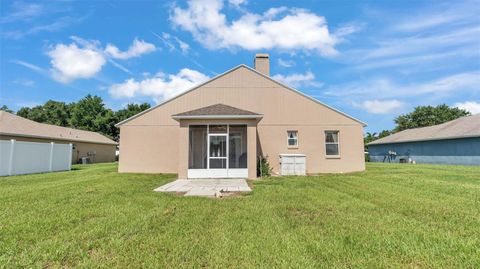 A home in LAKELAND