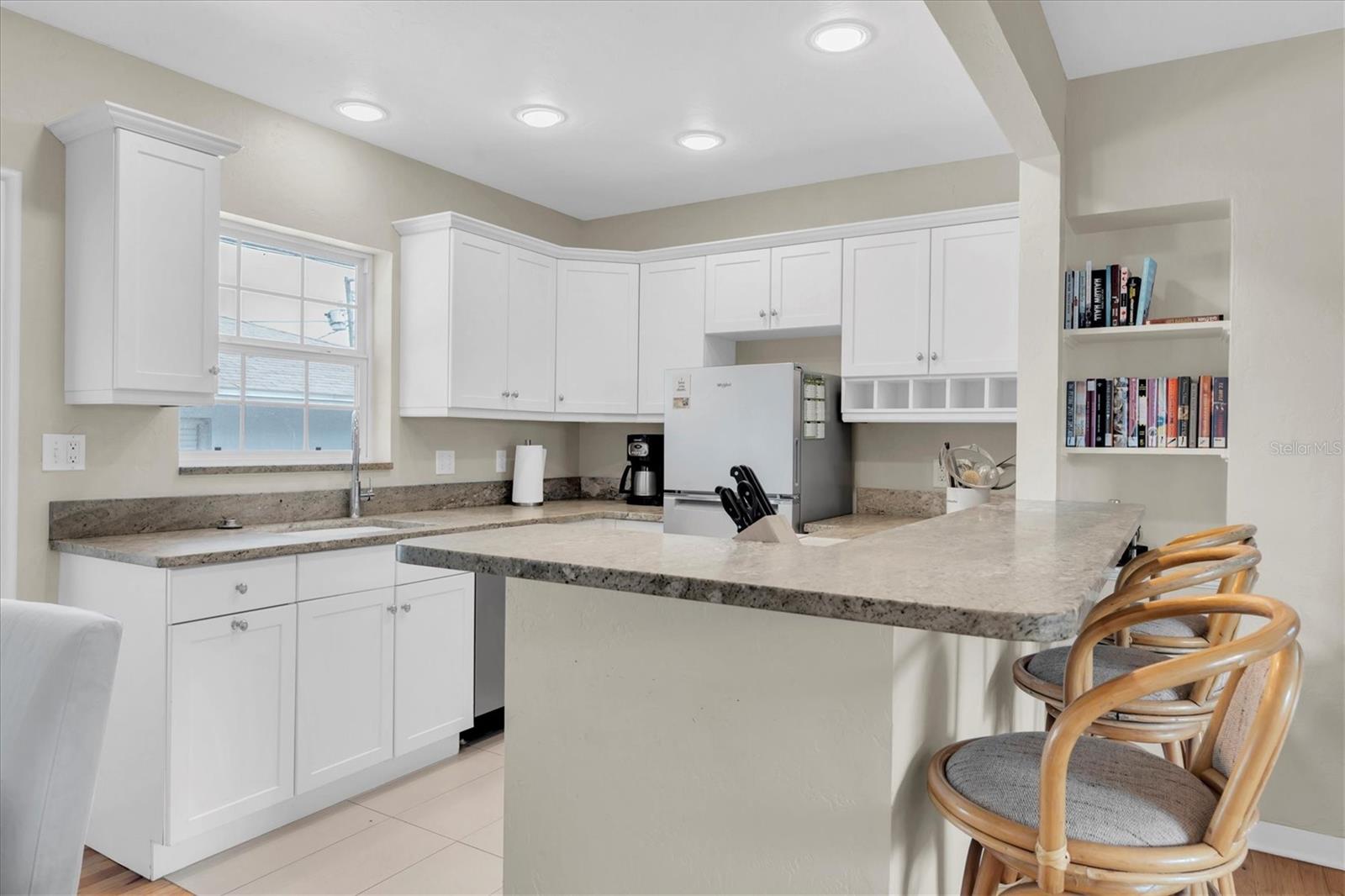 KEL-BREN CONDO - Residential Lease