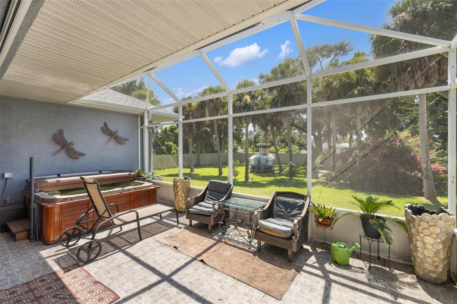 SOUTH VENICE - Residential
