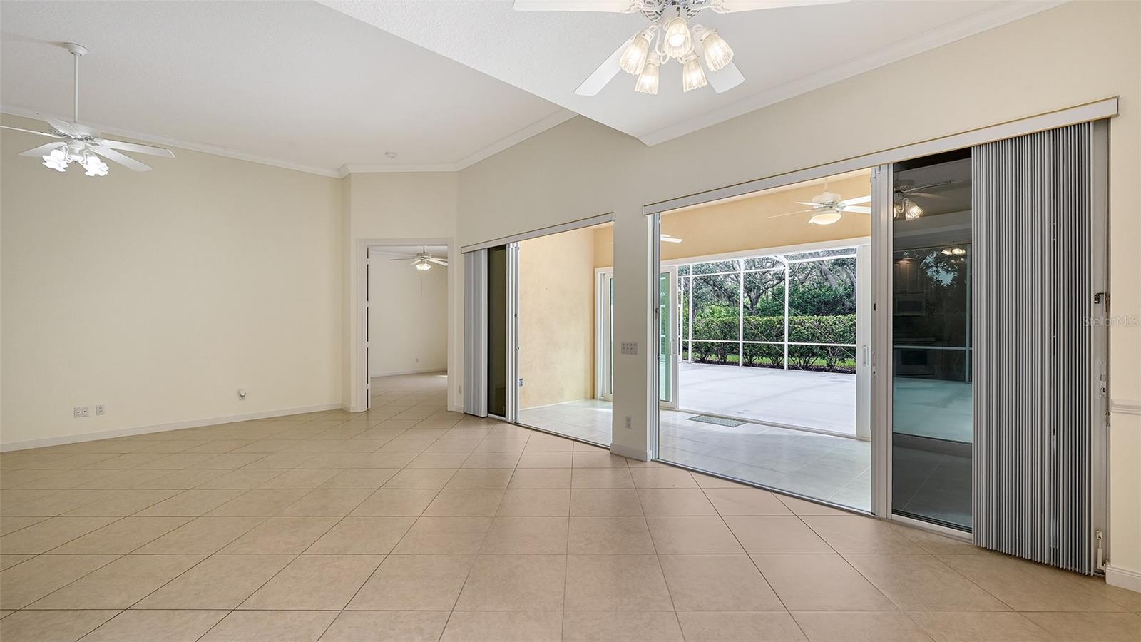 VILLAGEWALK - Residential