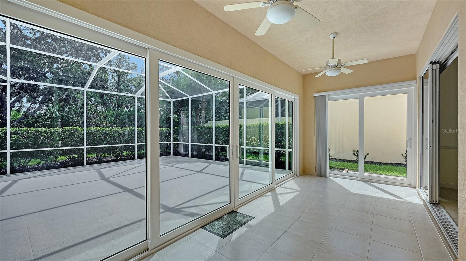VILLAGEWALK - Residential
