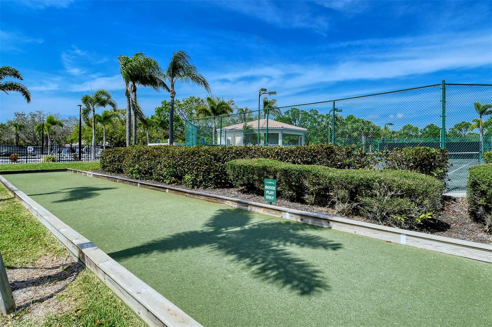 VILLAGEWALK - Residential