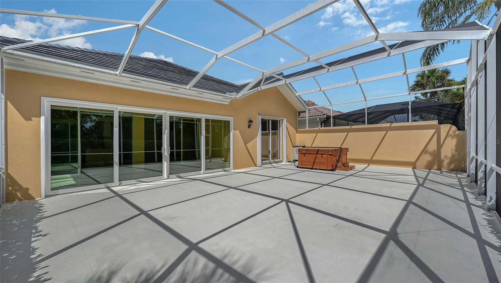 VILLAGEWALK - Residential