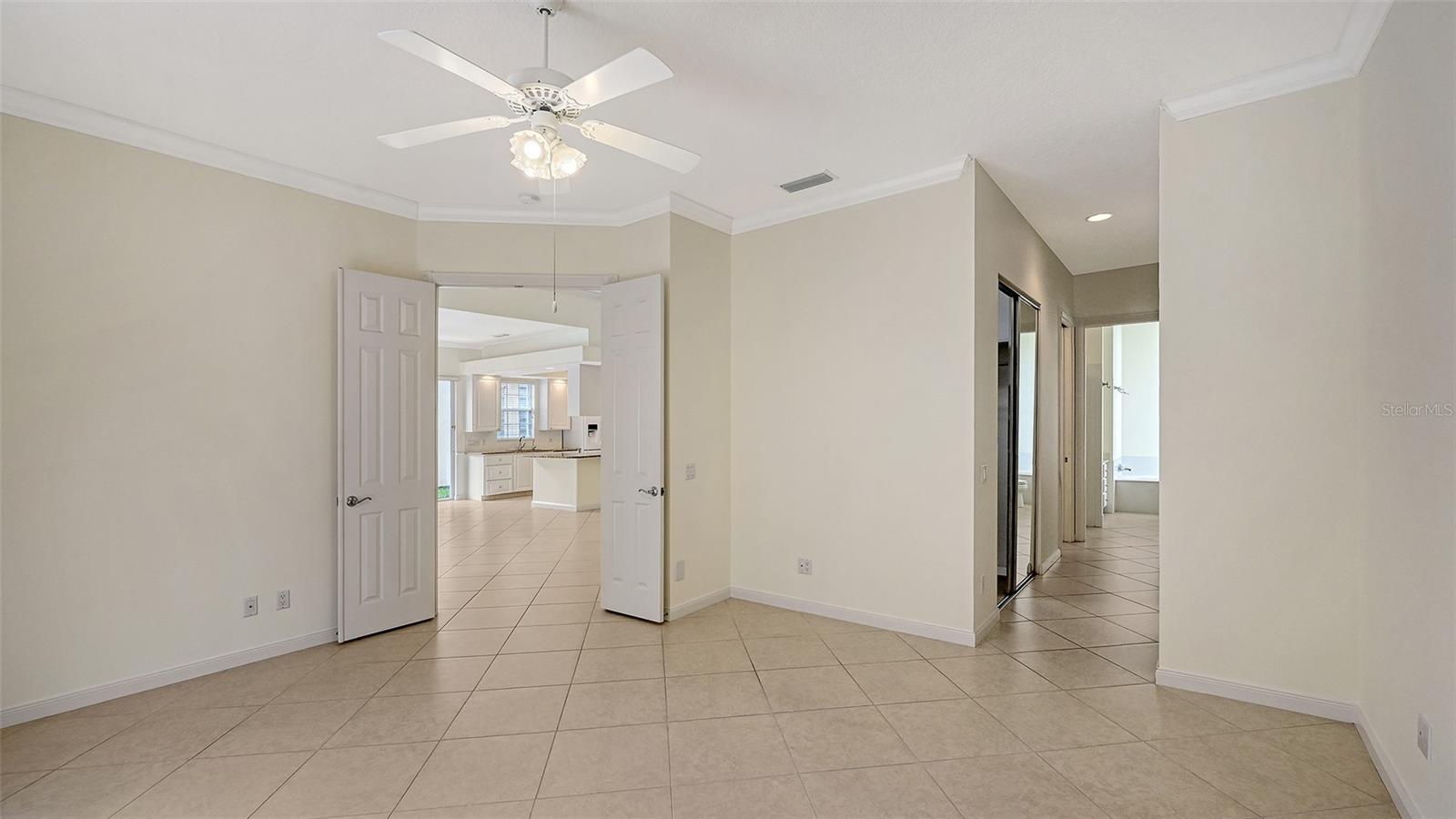 VILLAGEWALK - Residential