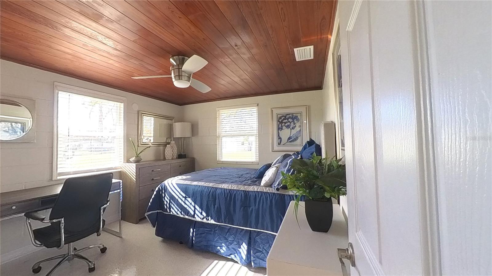NOKOMIS ACRES - Residential Lease
