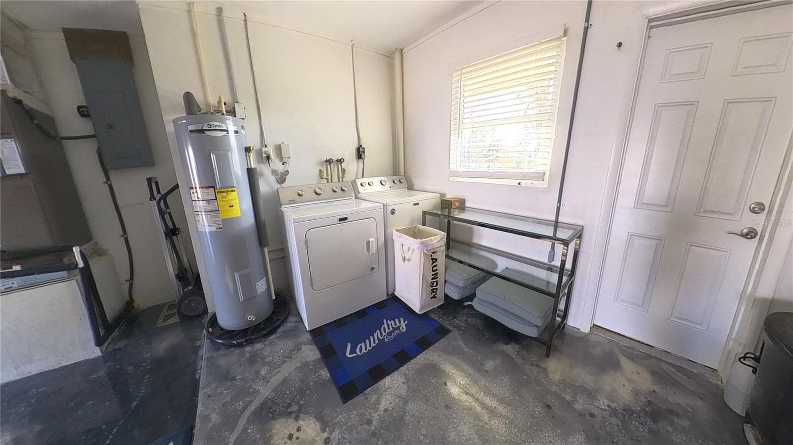 NOKOMIS ACRES - Residential Lease