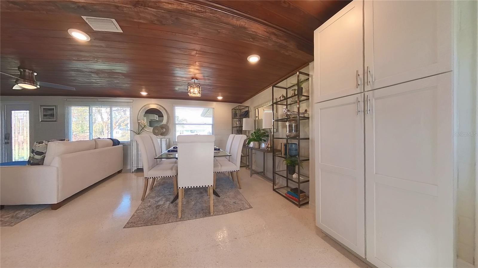 NOKOMIS ACRES - Residential Lease