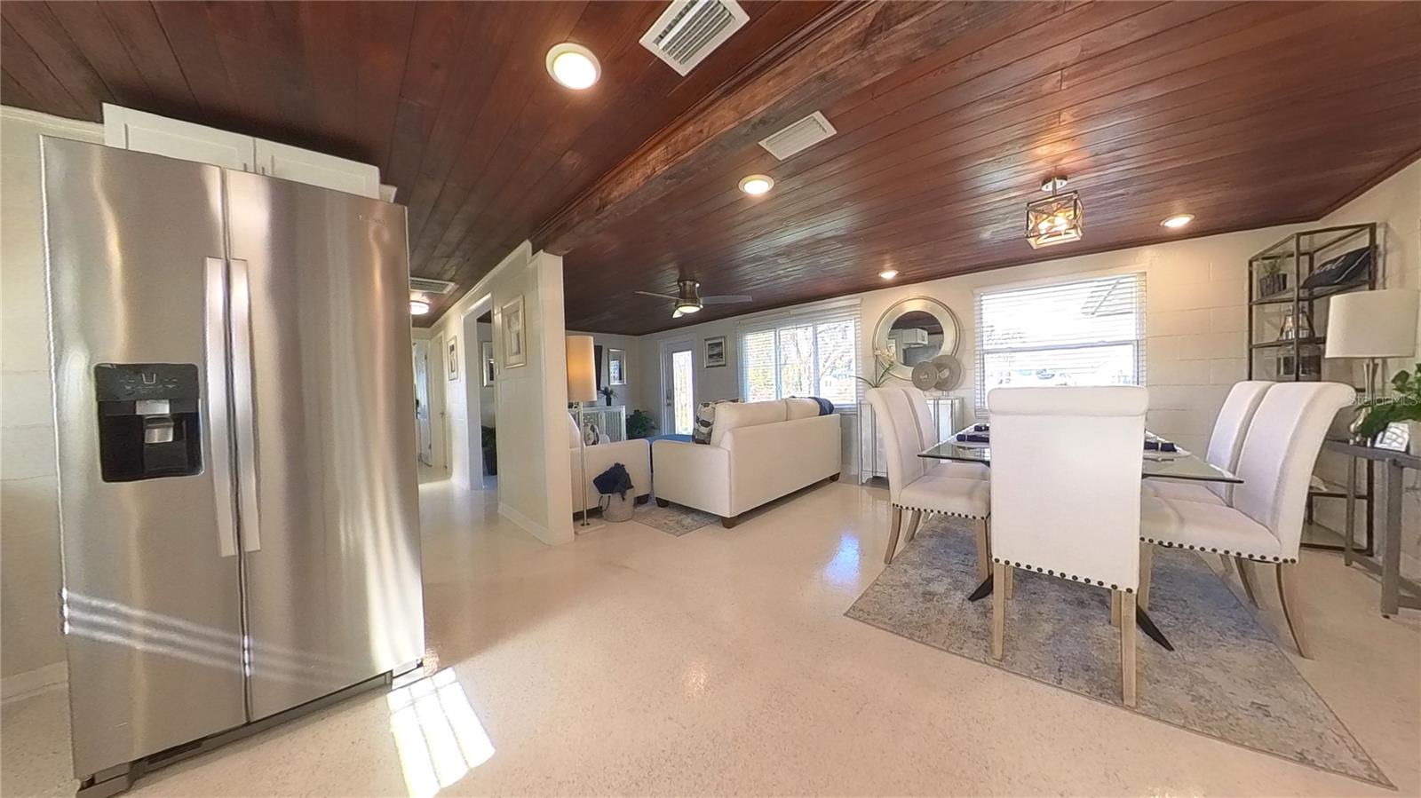 NOKOMIS ACRES - Residential Lease