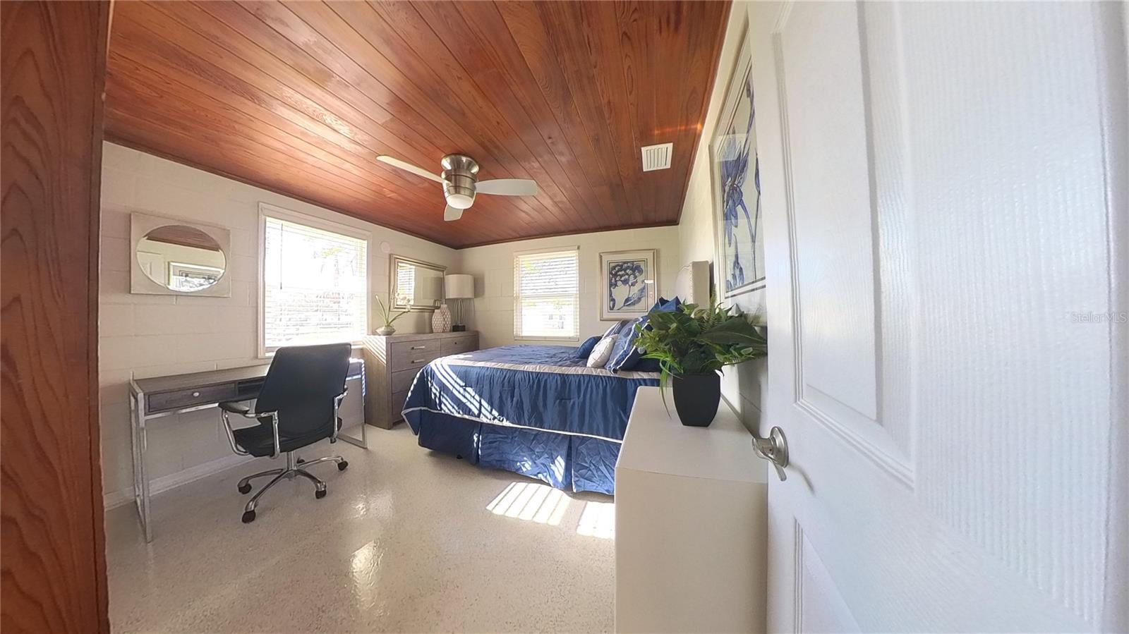 NOKOMIS ACRES - Residential Lease