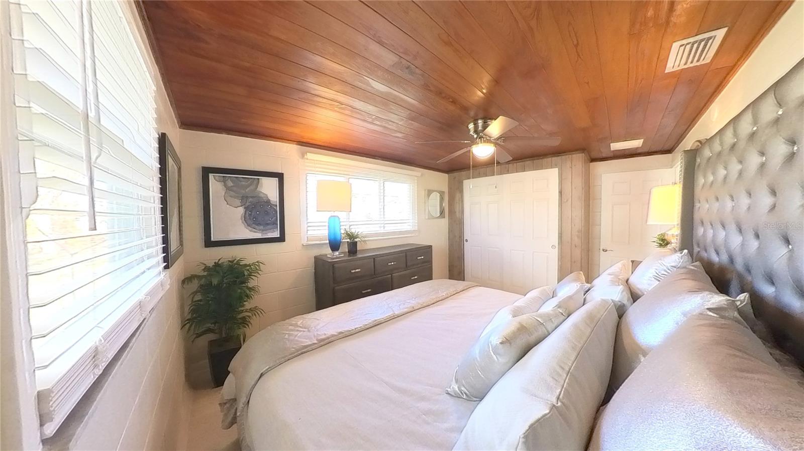 NOKOMIS ACRES - Residential Lease